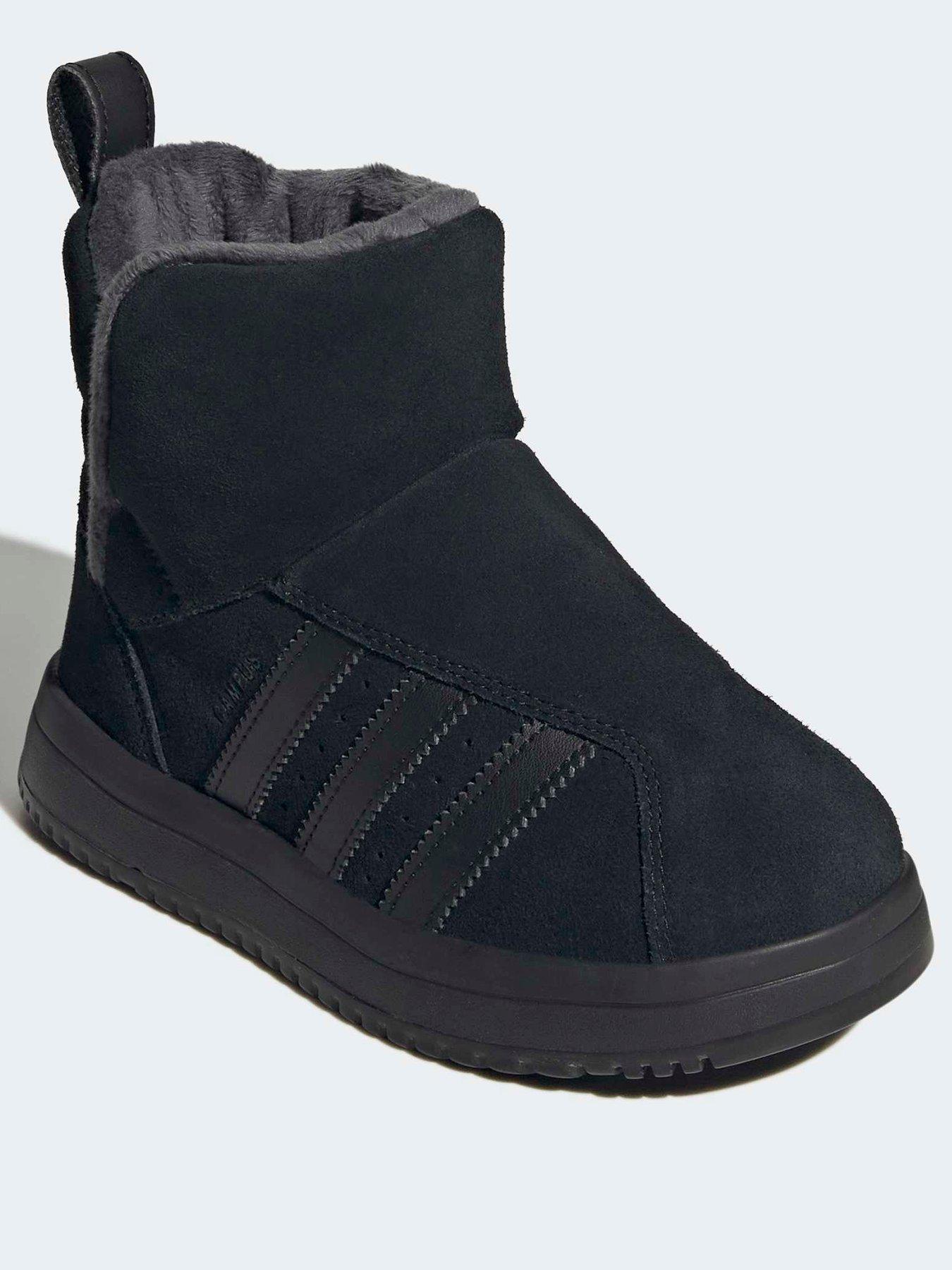 Image 2 of 7 of adidas Originals Campus 00s Winter Boot Trainers - Black