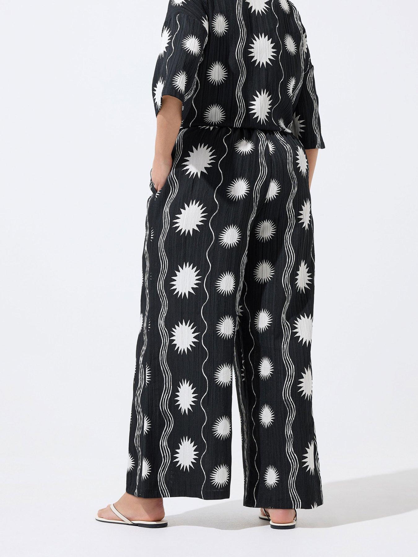 Image 2 of 4 of Yours Curve Sun Stripe Crinkle Trousr Co-ord