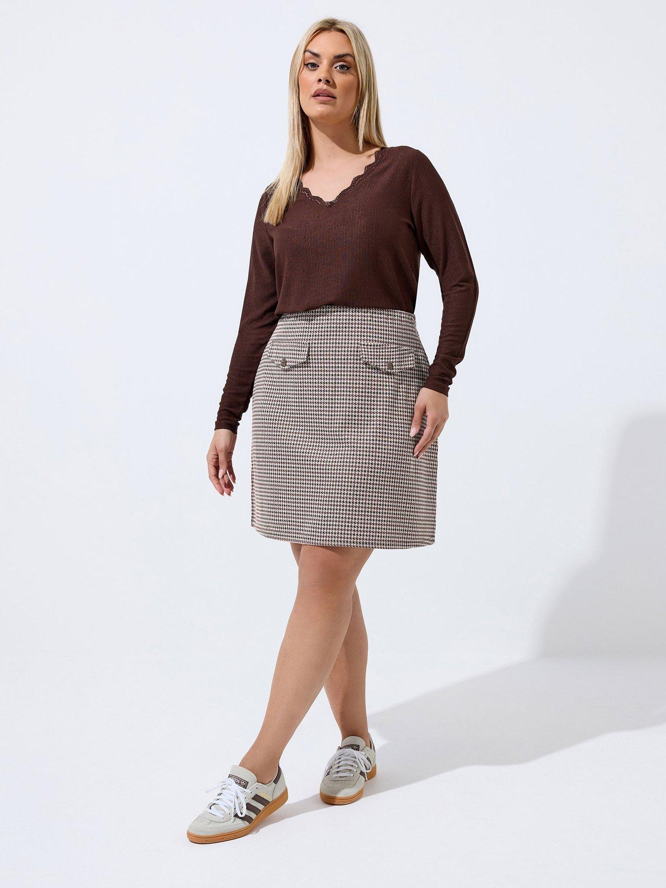 Image 3 of 5 of Yours Curve Mini Skirt