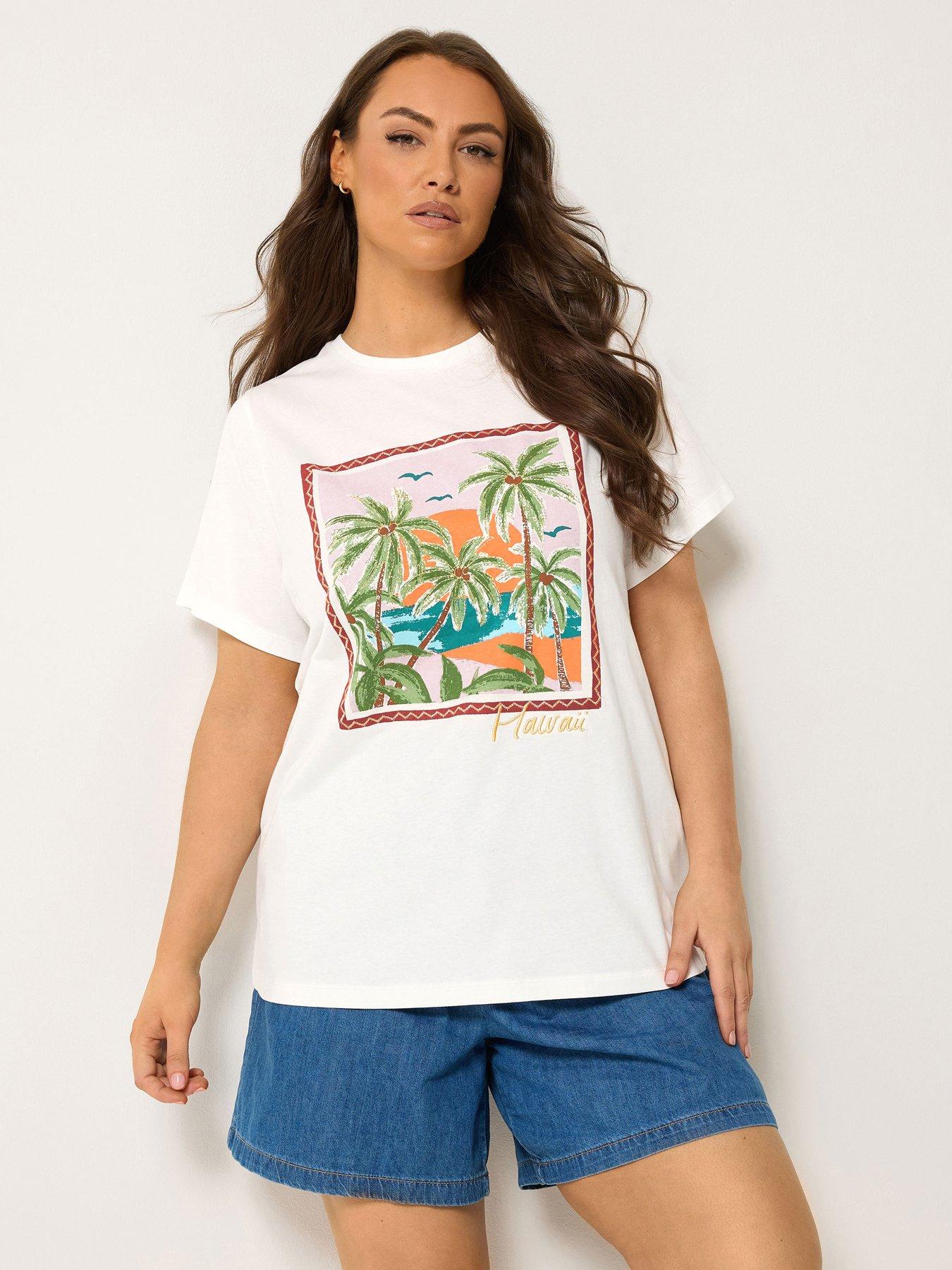 Image 1 of 5 of Yours Curve Embroidered Placement T-Shirt - Cream