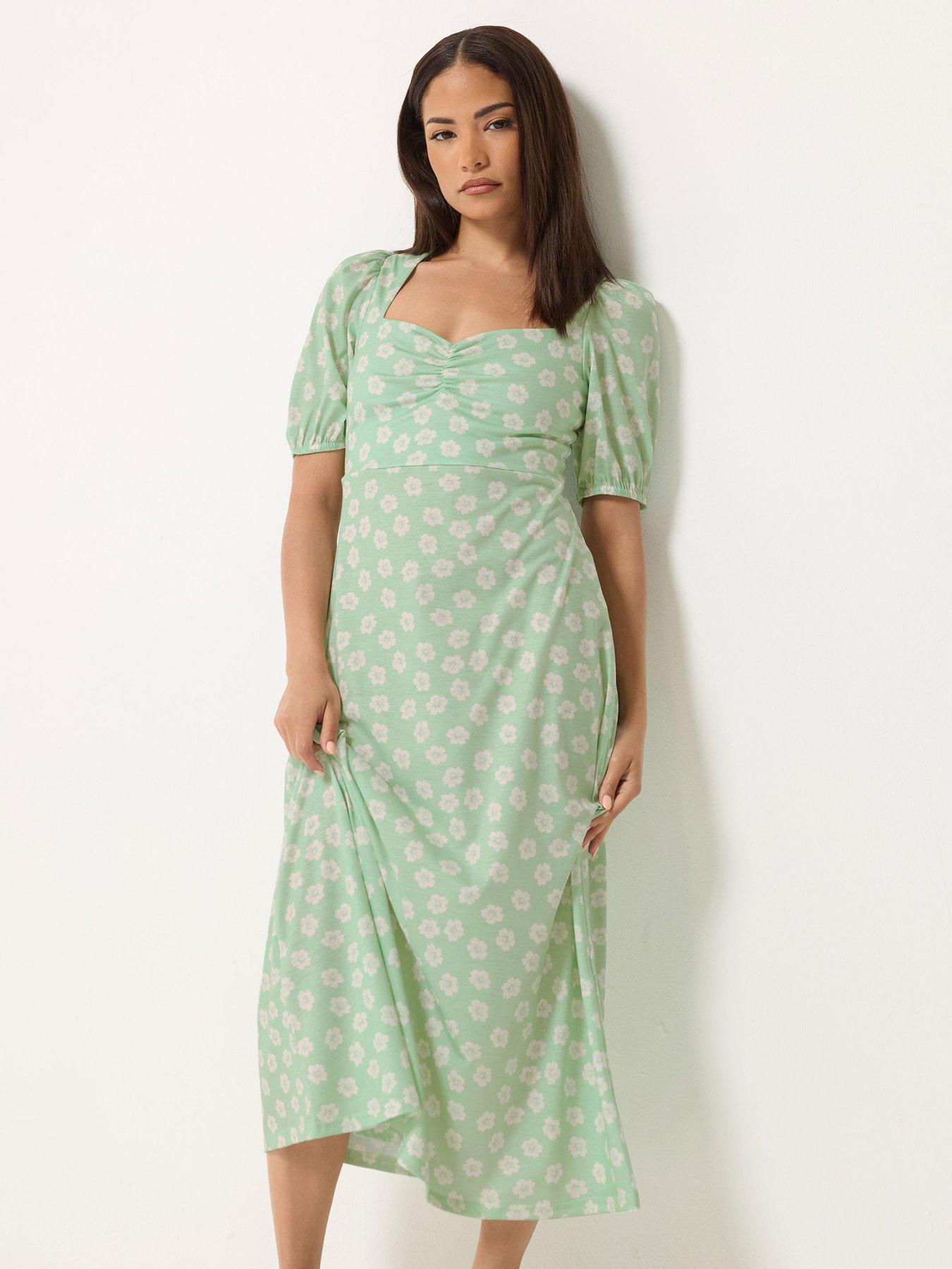 Image 3 of 4 of PixieGirl Petite Daisy Print Bust Midi Dress