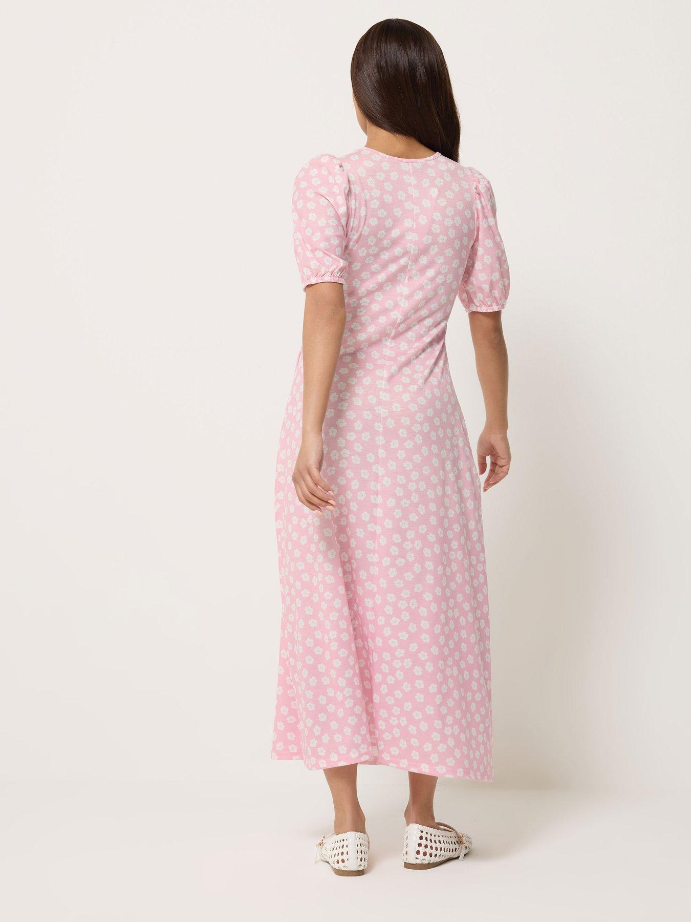 Image 2 of 5 of PixieGirl Petite Daisy Print Bust Midi Dress - Pink