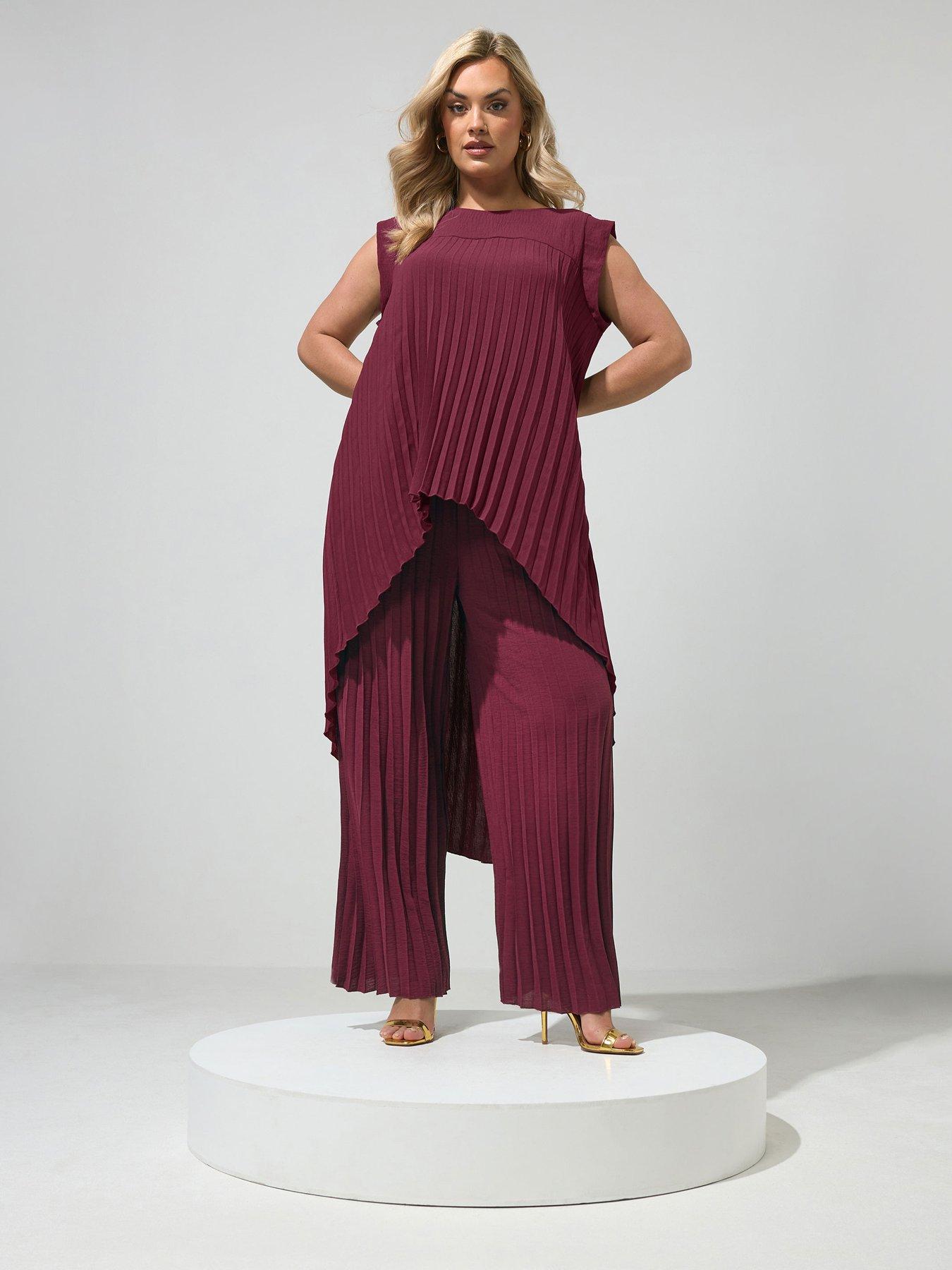 Image 3 of 4 of Yours Curve Pleat Detail Top &amp; Trousers Set