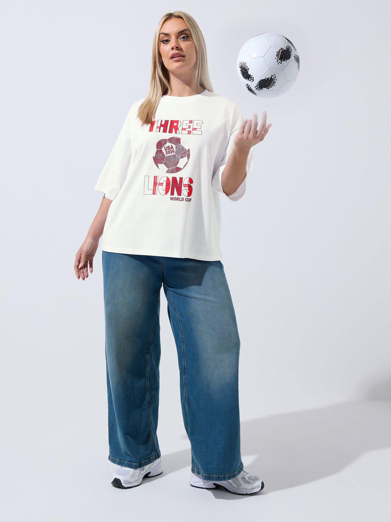 Image 3 of 5 of Yours Curve Three Lions T-Shirt - White