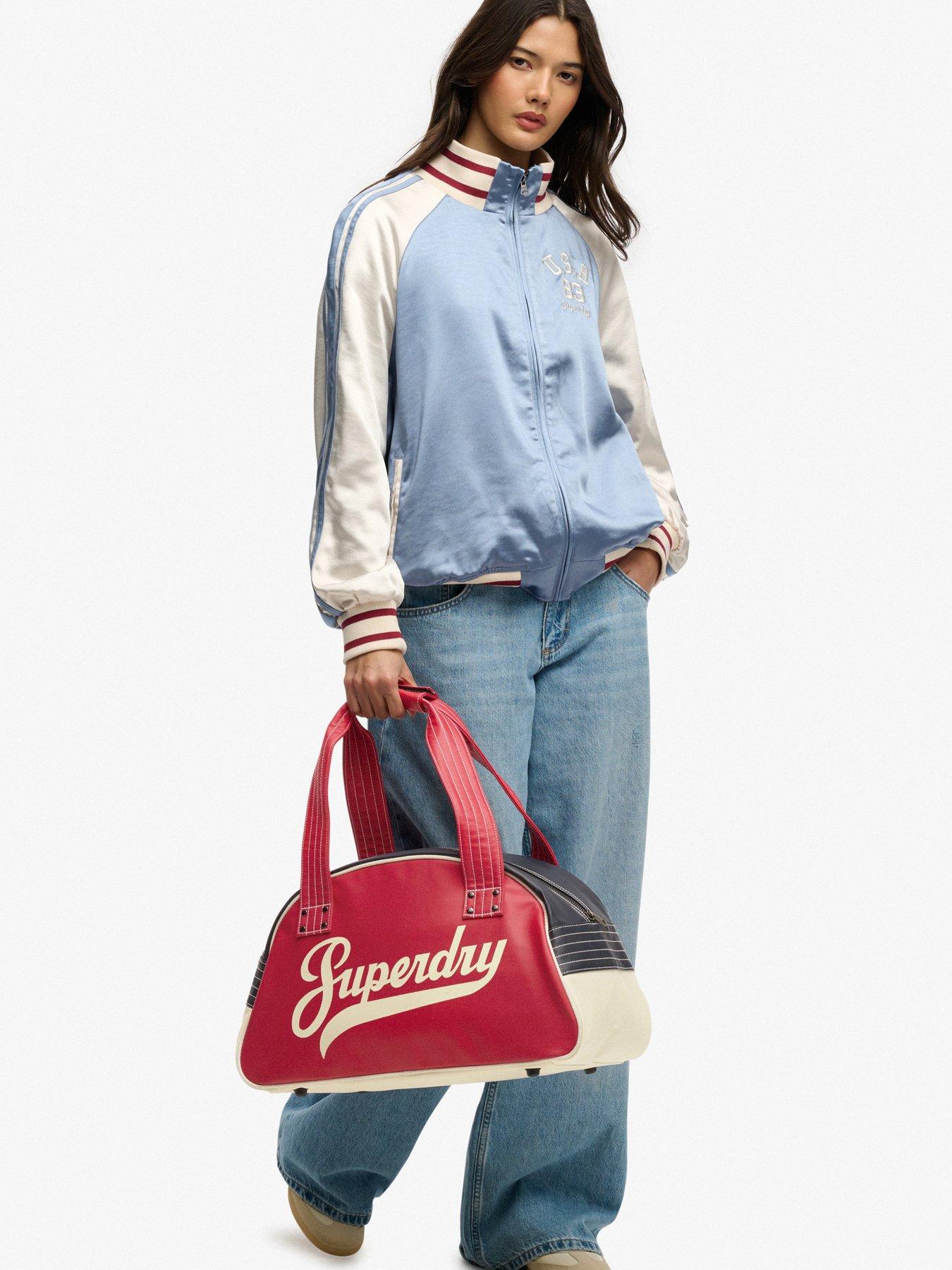 Image 7 of 7 of Superdry Retro Alumni Bowling Bag