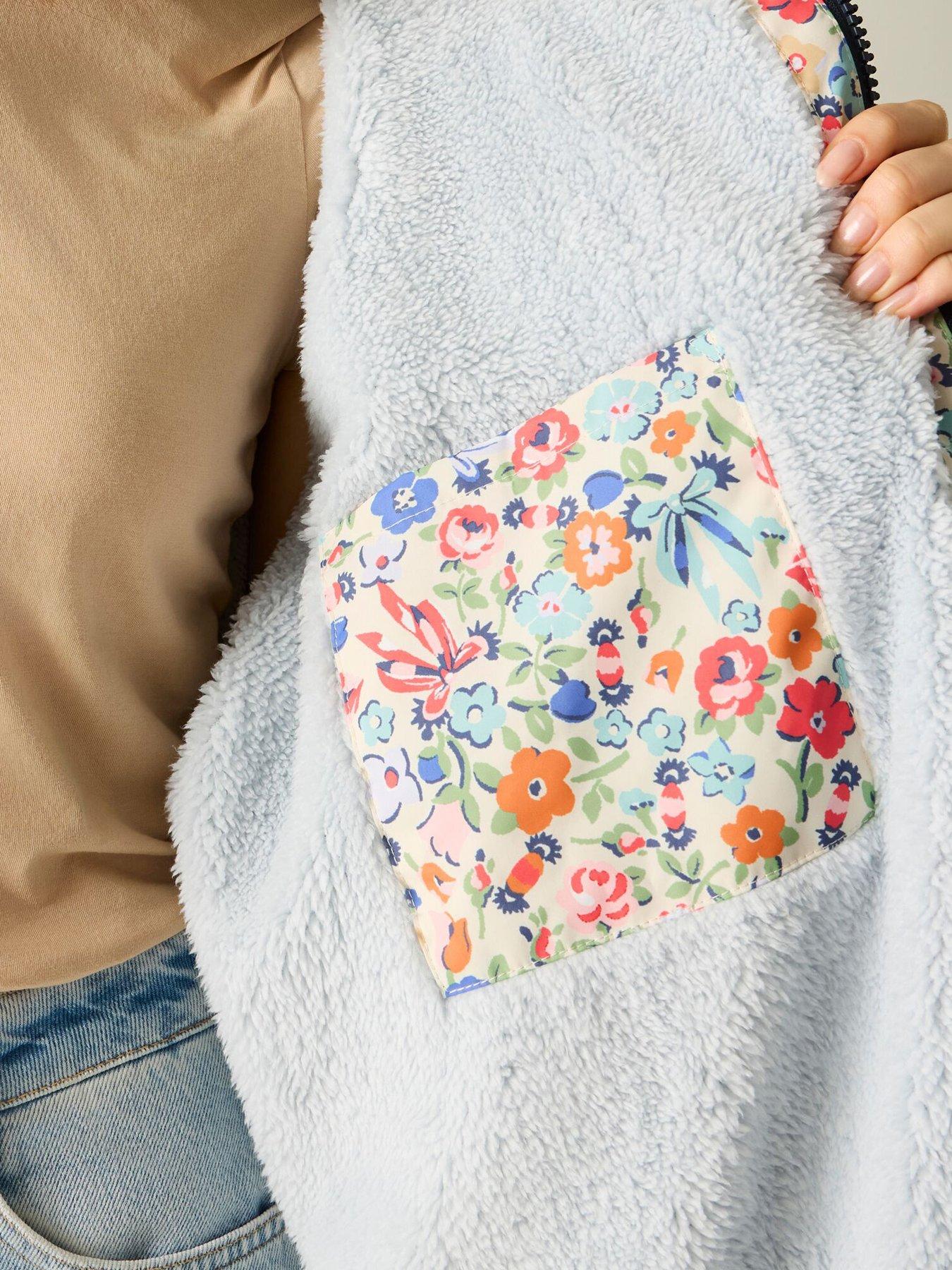  image of regatta-ladies-cath-kidston-changing-robe-harmony-ditsy