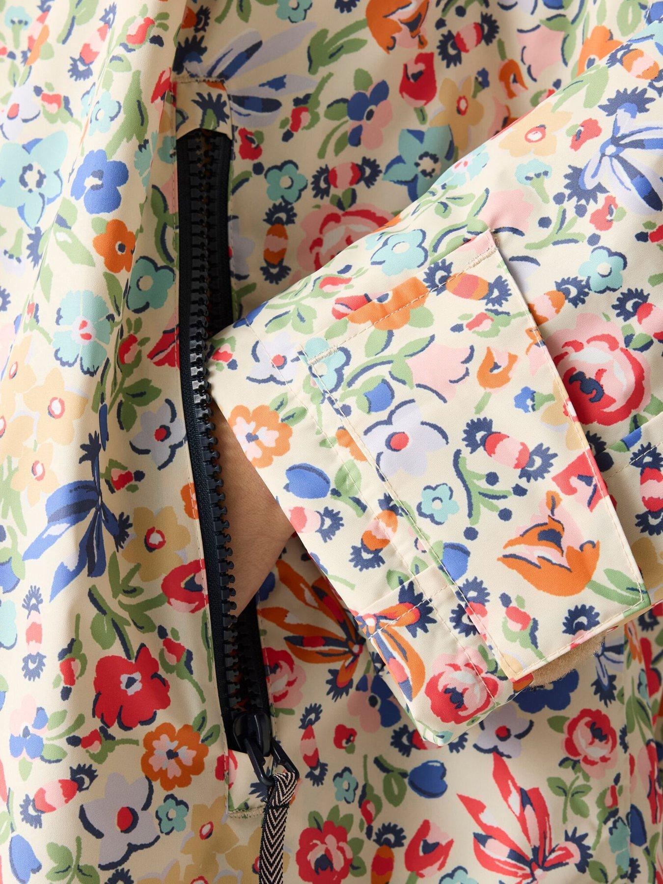  image of regatta-ladies-cath-kidston-changing-robe-harmony-ditsy