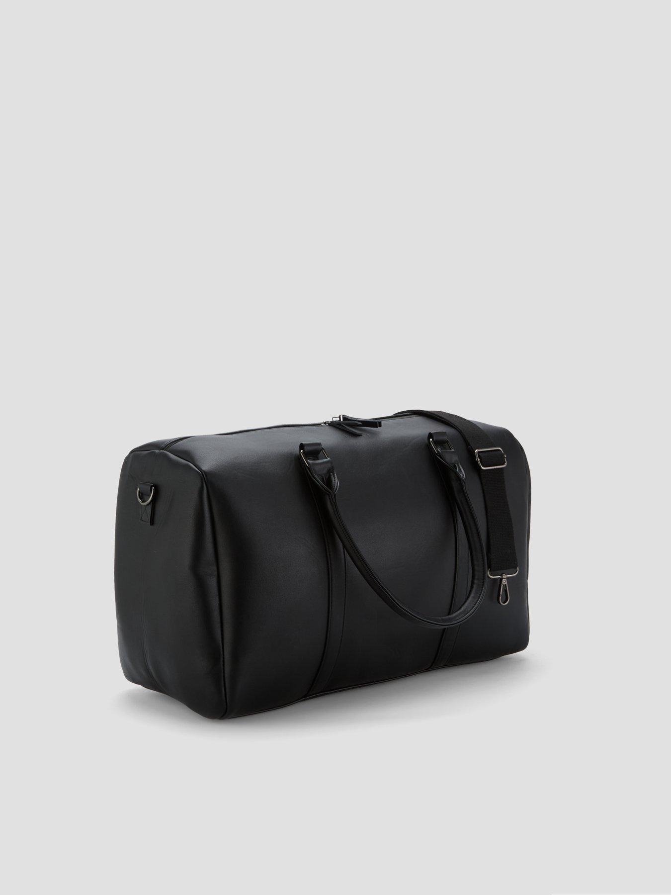 Image 2 of 4 of Jack & Jones Tatum Holdall Bag - Black