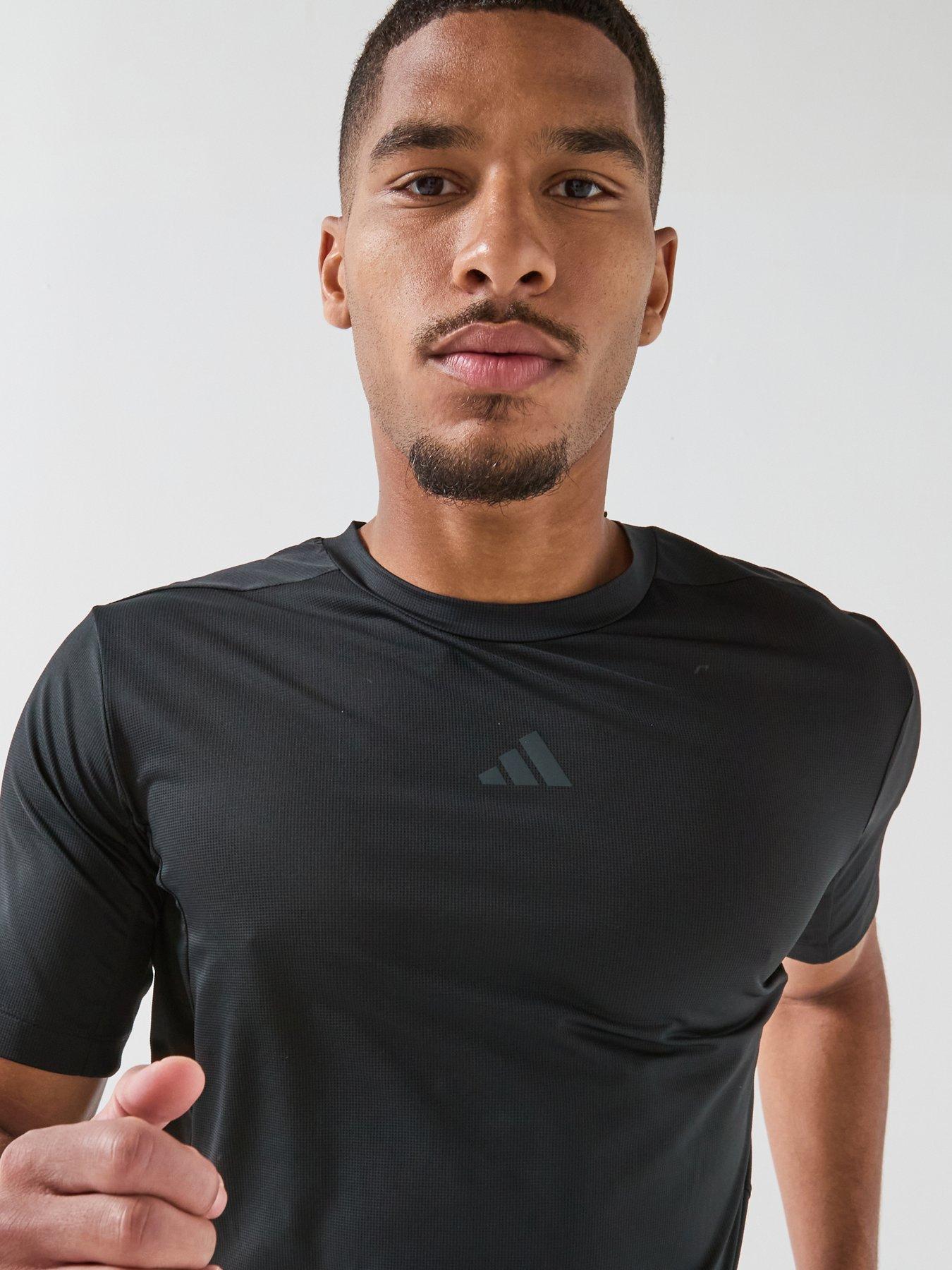 Image 4 of 6 of adidas Men's D4T Essentials T-Shirt - Black