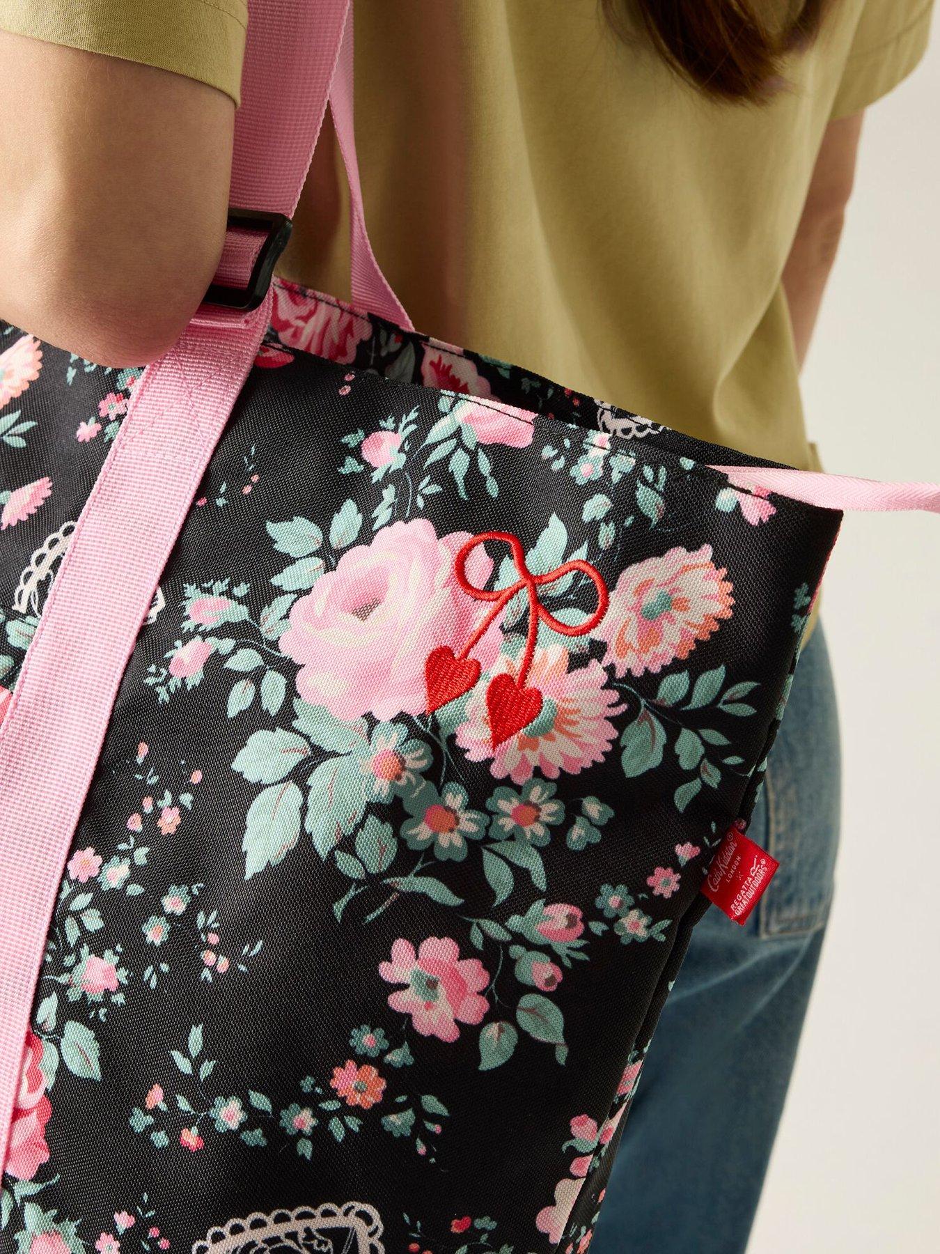Image 3 of 8 of Regatta Cath Kidston Boulder Tote