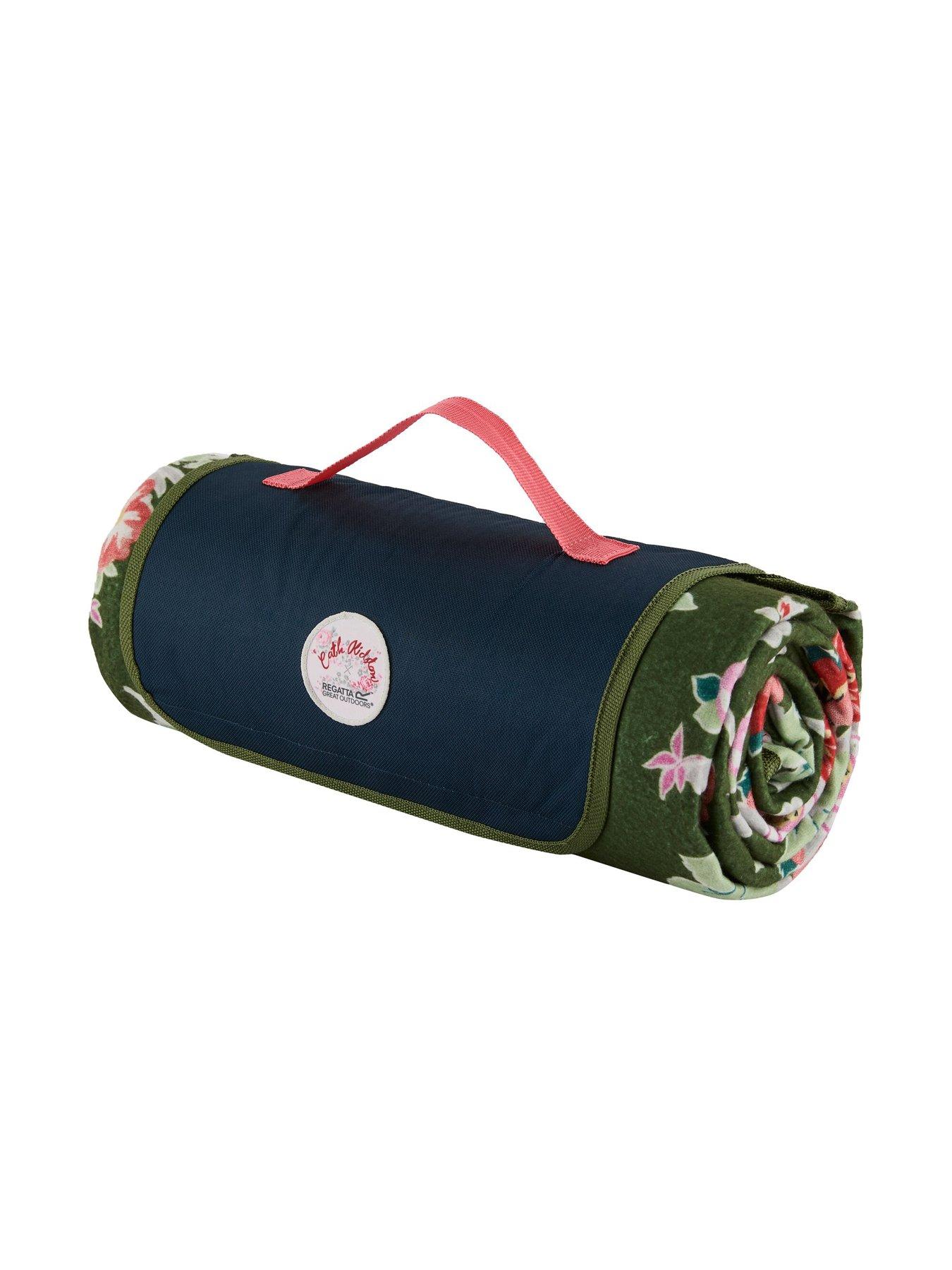 Image 2 of 6 of Regatta Cath Kidston Picnic Rug