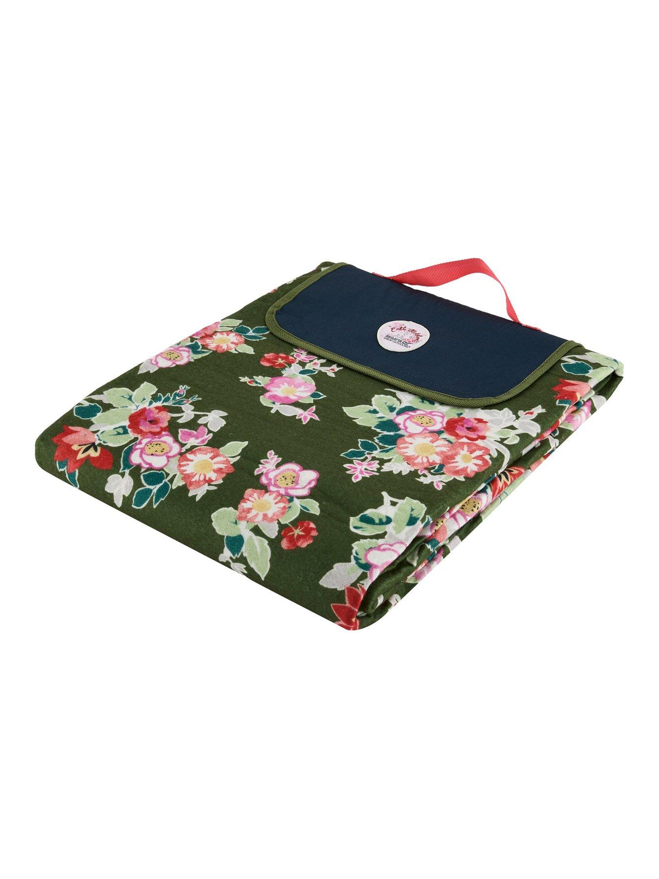 Image 3 of 6 of Regatta Cath Kidston Picnic Rug