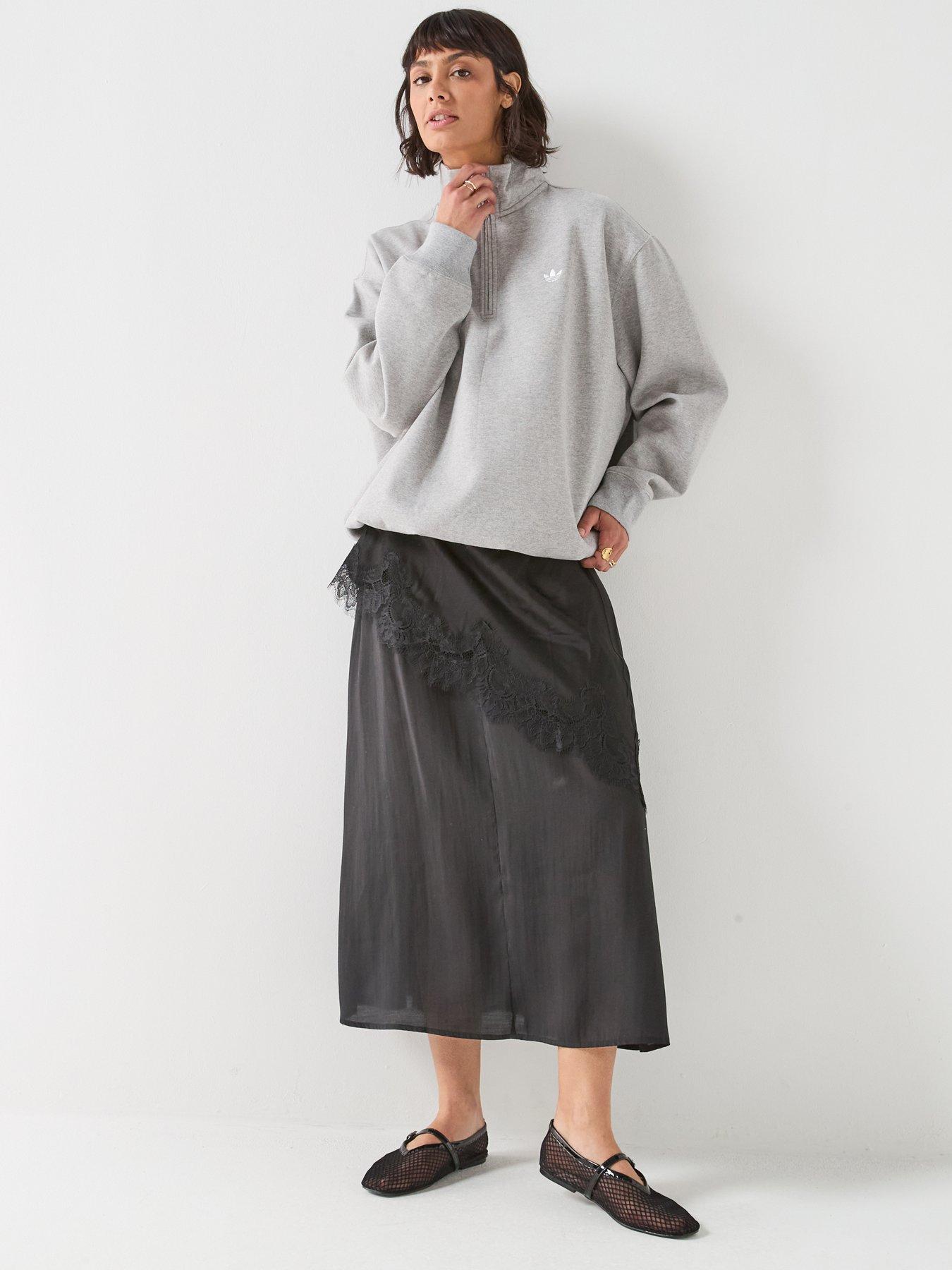 Image 4 of 6 of adidas Originals Women's Essentials Half Zip Sweatshirt - Grey