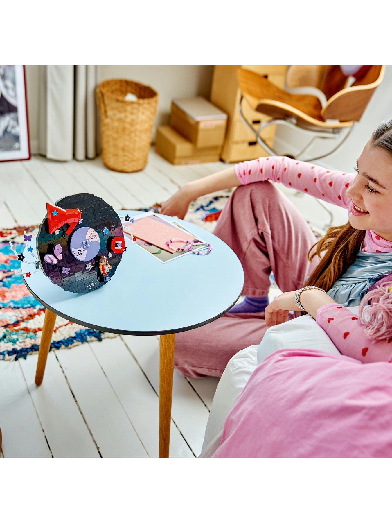 Image 6 of 8 of LEGO Editions Olivia Rodrigo&rsquo;s Vinyl Building Set for Kids 43028