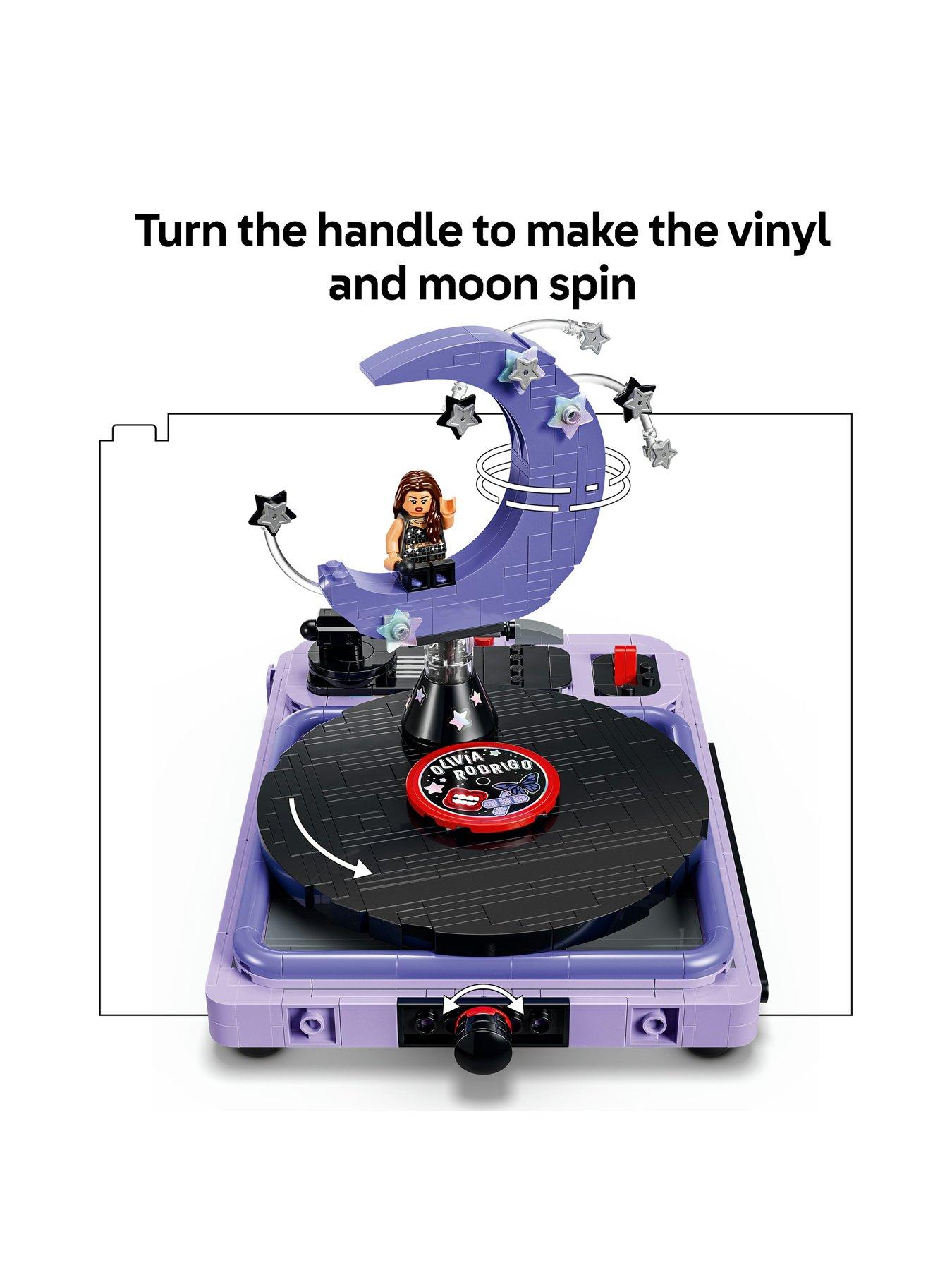 Image 3 of 8 of LEGO Editions Olivia Rodrigo's Concert Moon 43029