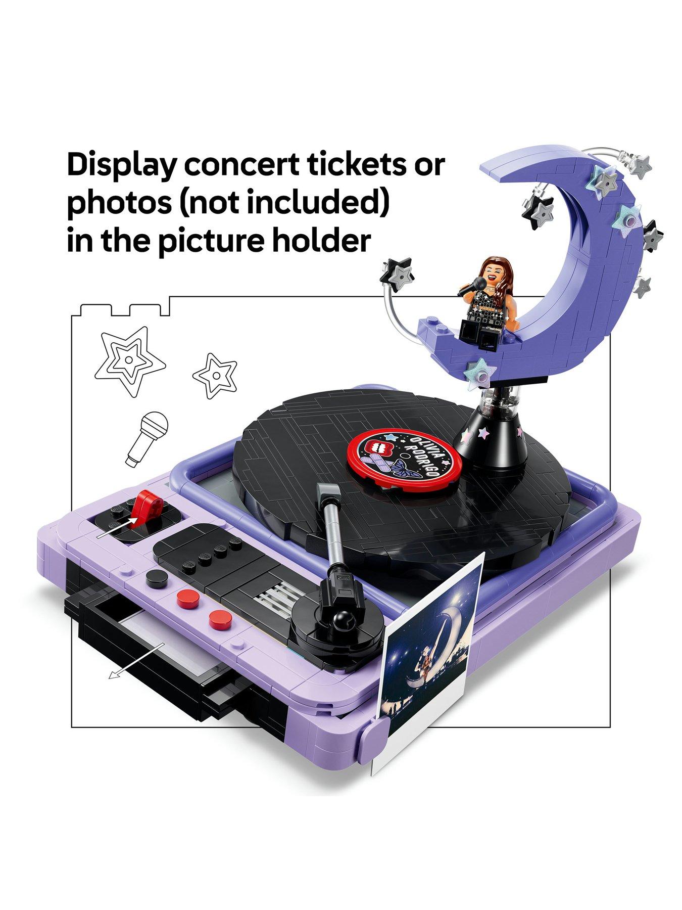 Image 4 of 8 of LEGO Editions Olivia Rodrigo's Concert Moon 43029