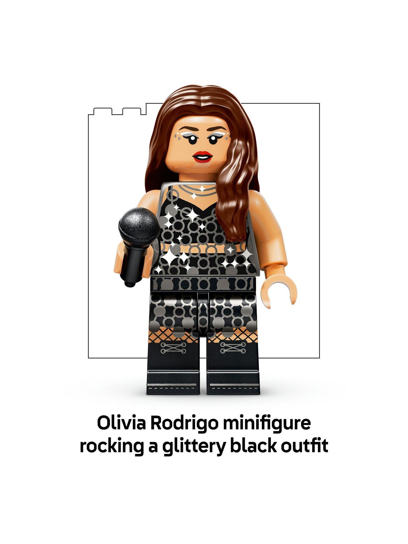 Image 5 of 8 of LEGO Editions Olivia Rodrigo's Concert Moon 43029