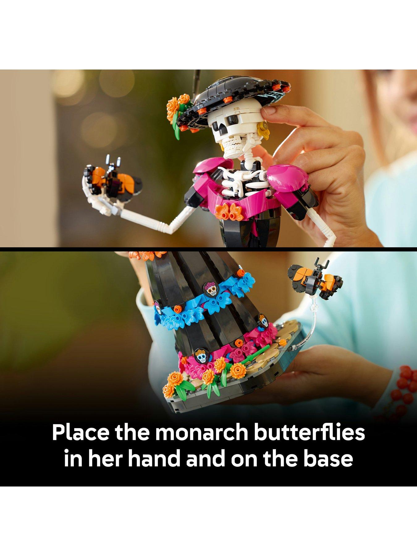 Image 6 of 8 of LEGO Ideas La Catrina Figurine Building Set 21372