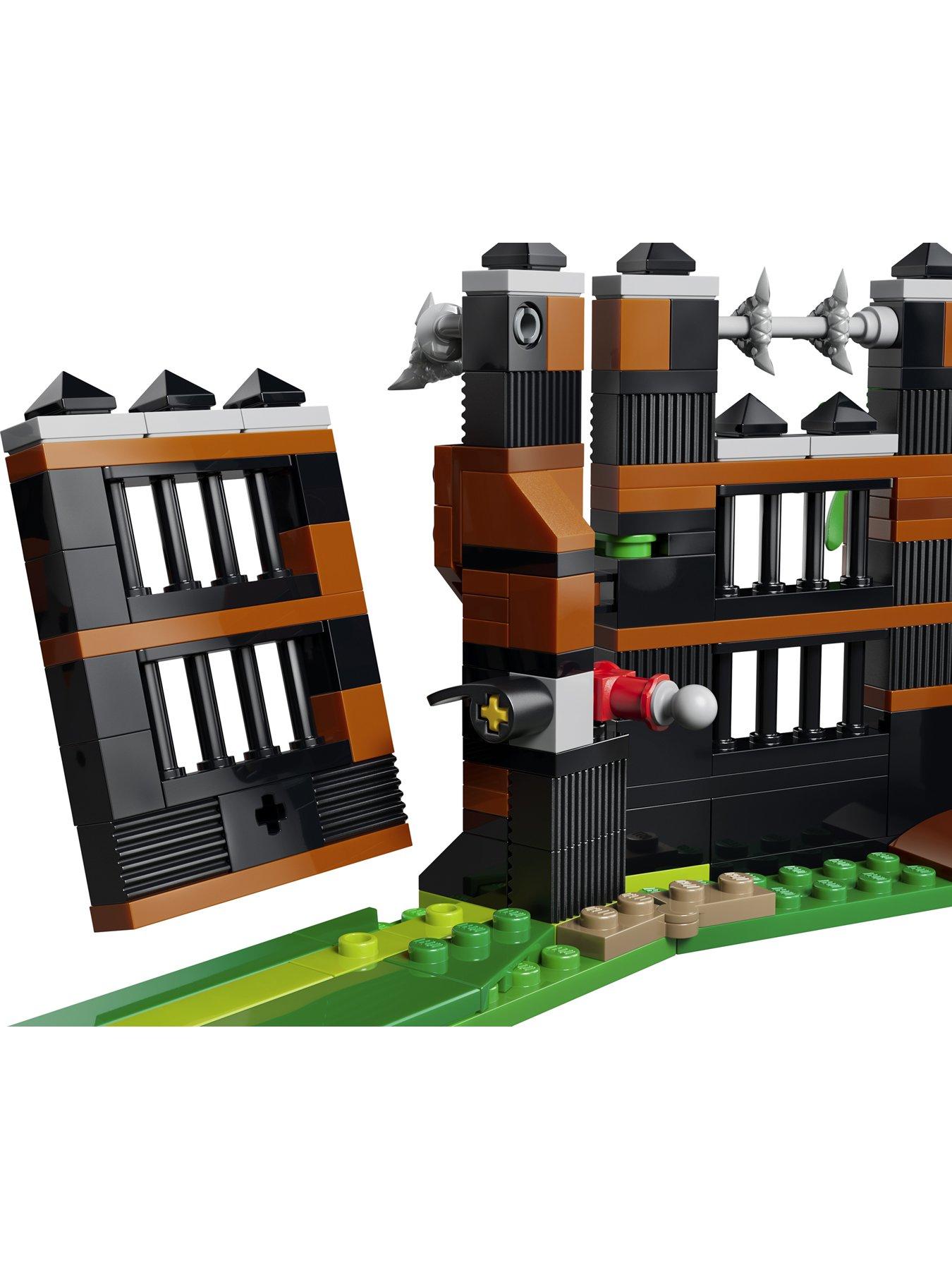 Image 4 of 8 of LEGO Jurassic World Spinosaurus Dinosaur Escape