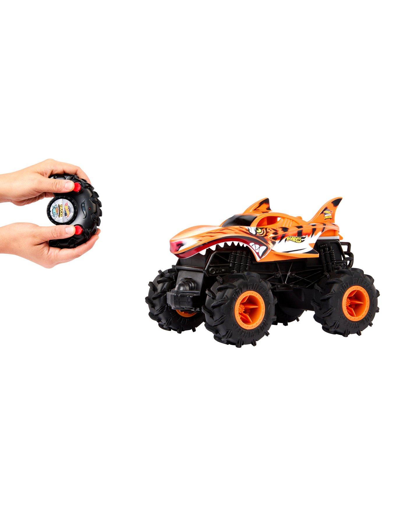 Image 3 of 5 of Hot Wheels Monster Trucks 1:24 Scale HW TIGER SHARK RC Vehicle