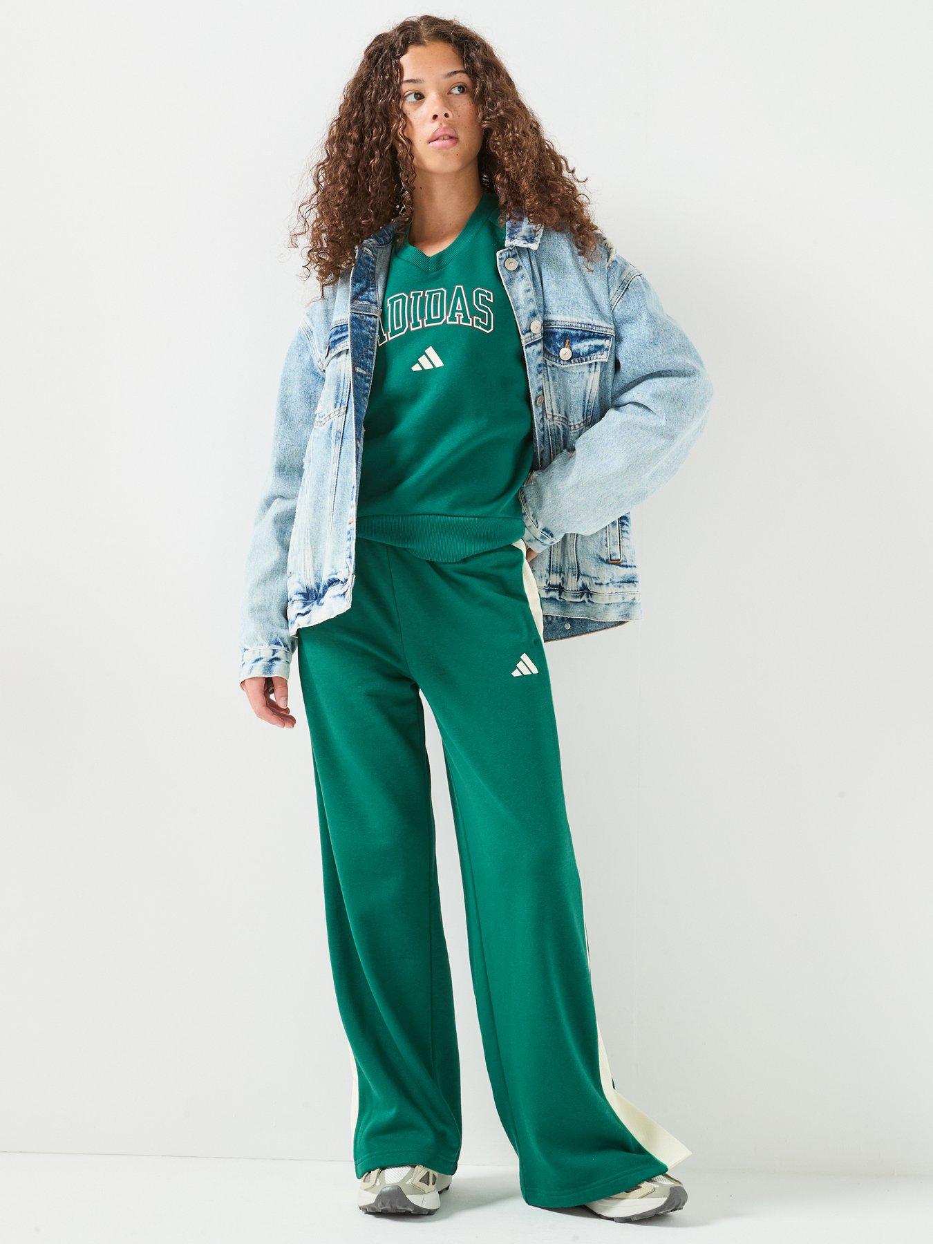 Image 3 of 6 of adidas Sportswear Junior Jogger V-neck - Green