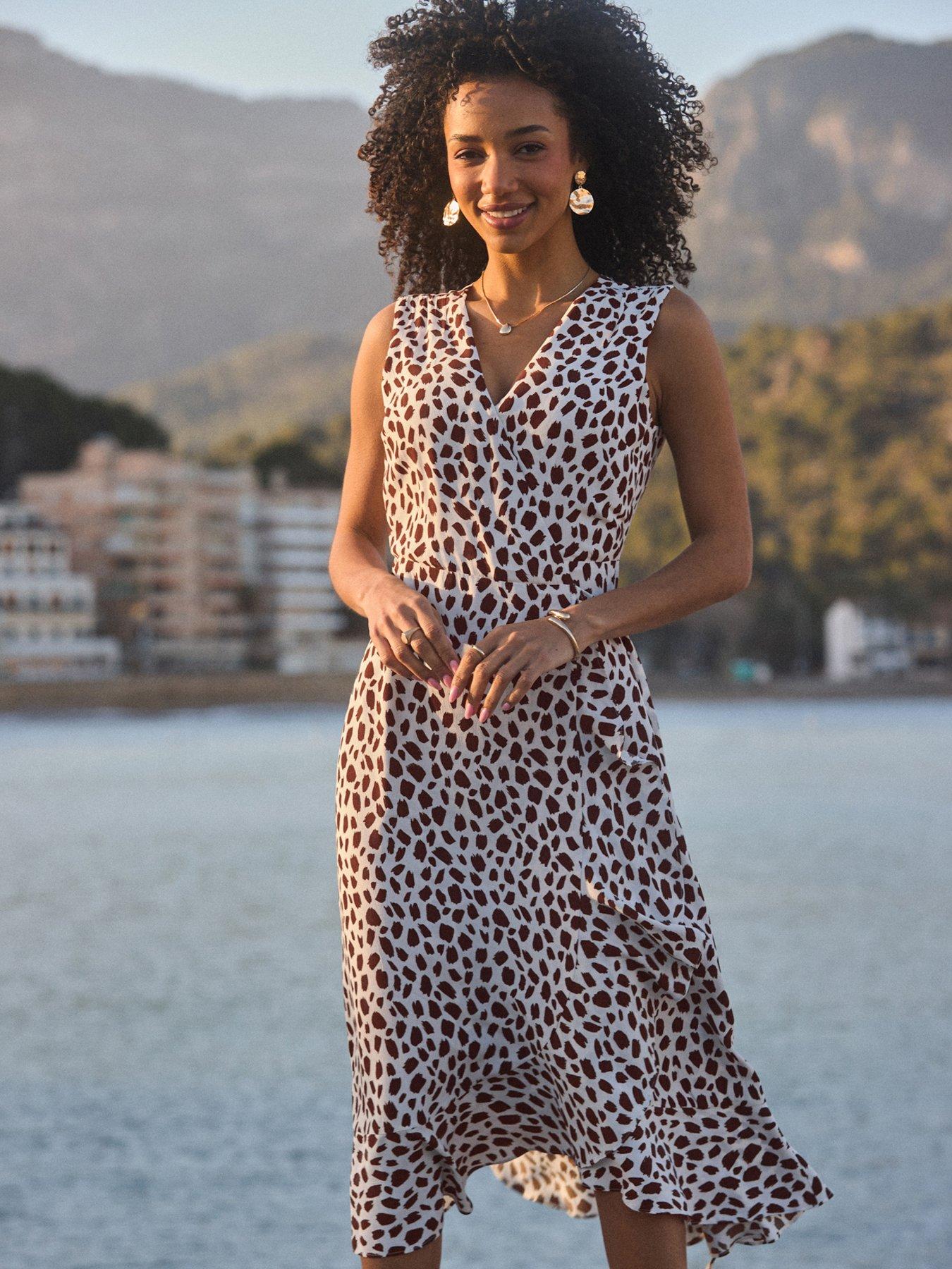 Image 5 of 6 of Sosandar Brown &amp; Ivory Spot Print Fit &amp; Flare Belted Wrap Dress - Multi