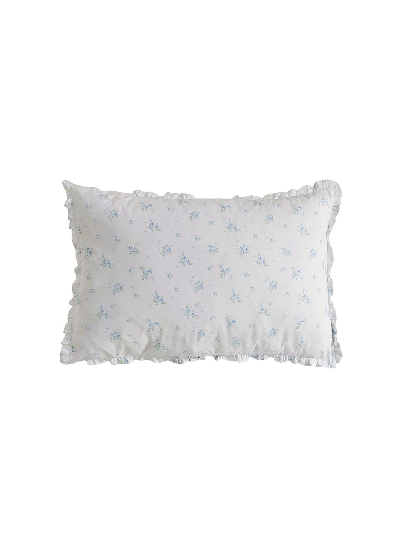 Image 3 of 7 of Shabby Chic Rosabelle Quilt Set White &amp; Blue