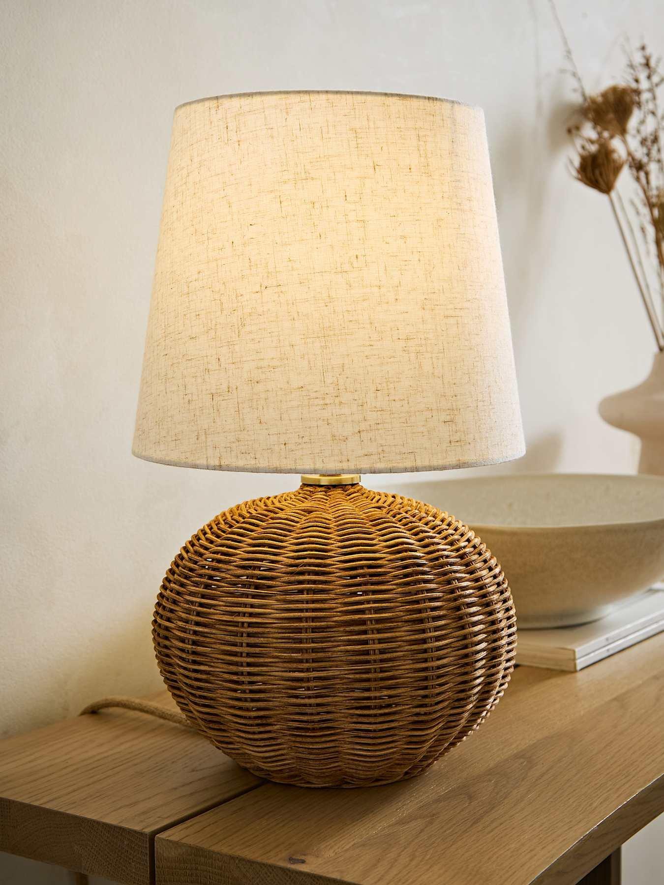 ValueLights Henrietta Natural Wicker Base With Linen Shade Table Lamp
