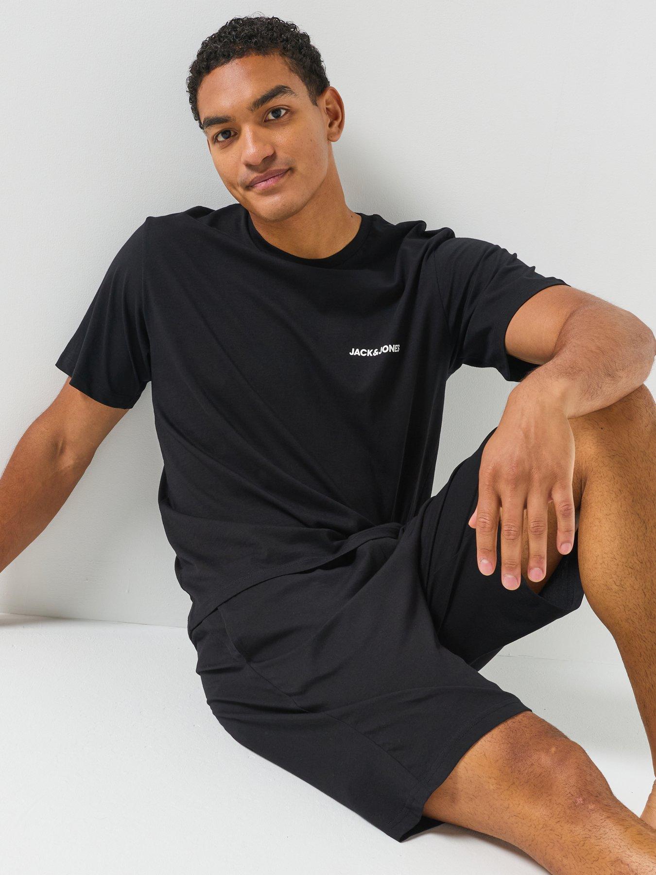 Image 4 of 6 of Jack & Jones Everest T-Shirt And Trousers Pyjama Set - Black