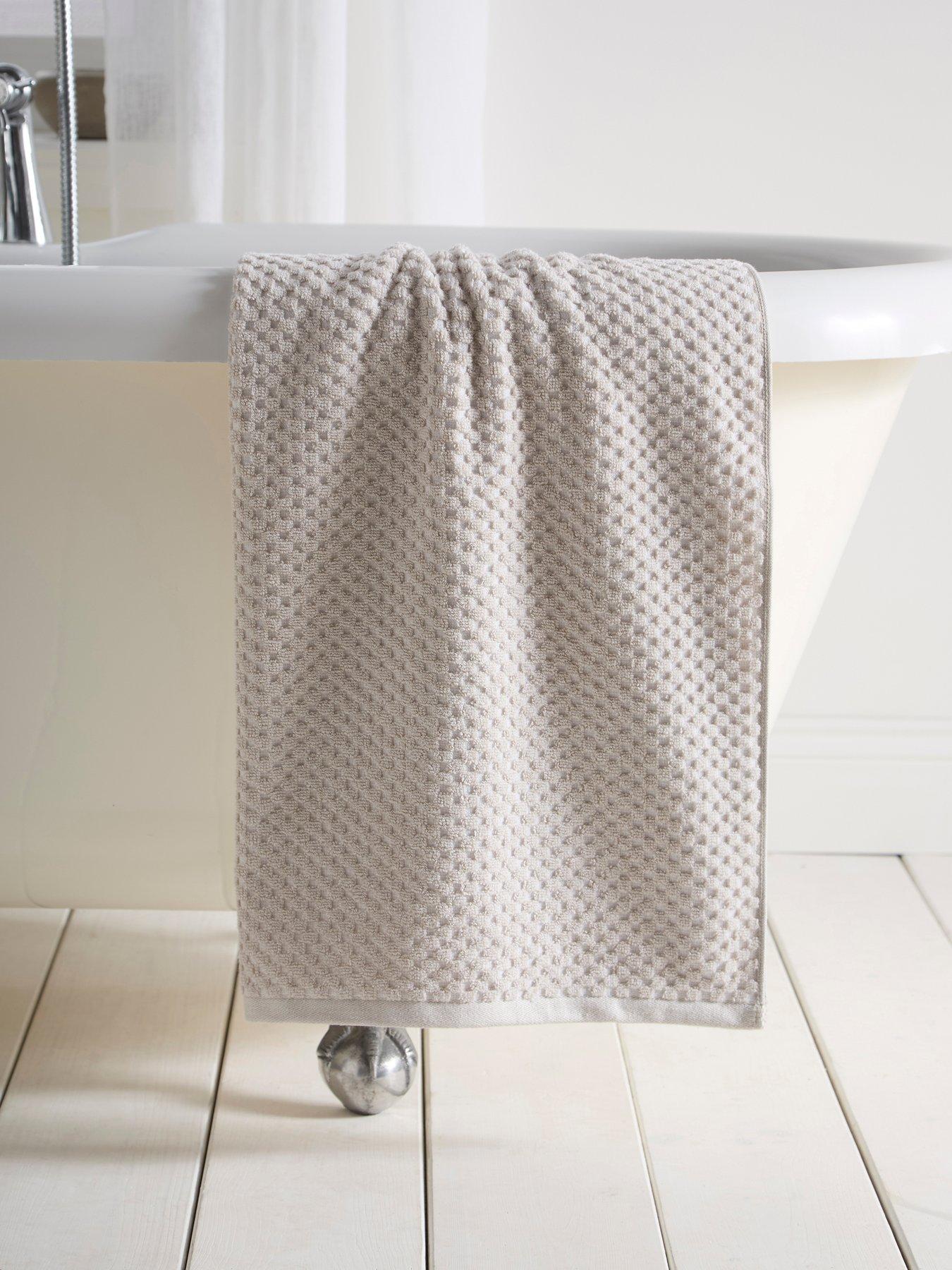 Image 1 of 4 of Dreams & Drapes Popcorn Check Towel Collection Natural