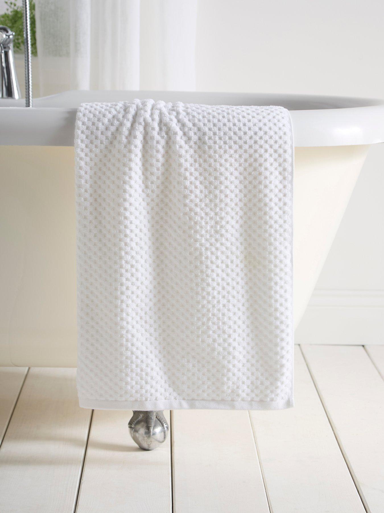Image 1 of 4 of Dreams & Drapes Popcorn Check Towel Collection White