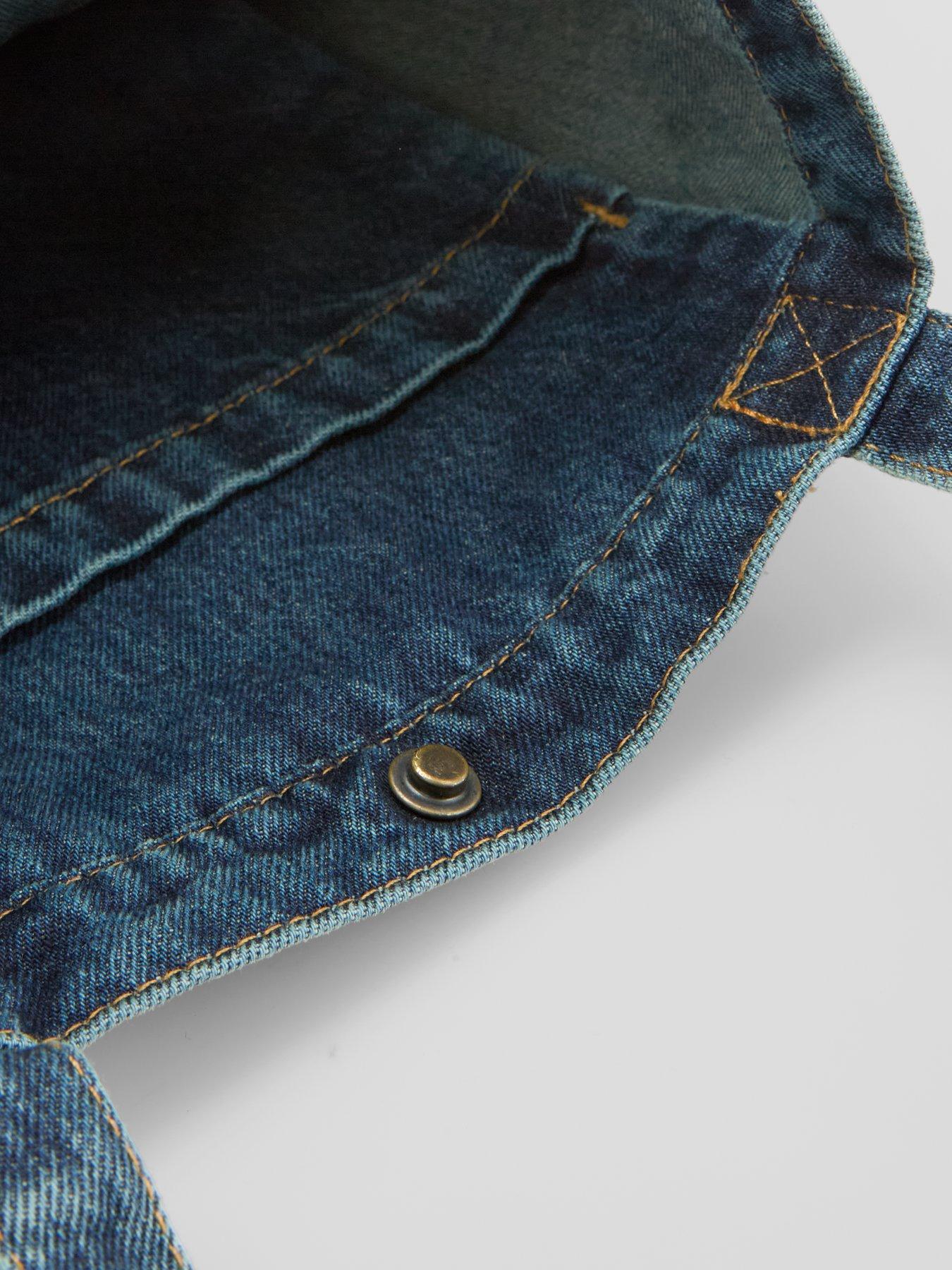 Image 4 of 6 of Levi's Women's Levi's Tote Bag - Laid In The Meadow Blue