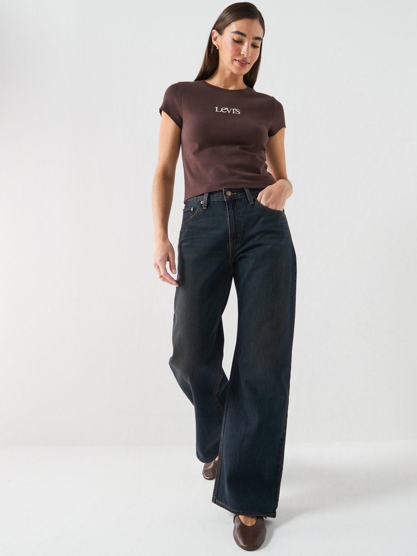 Image 3 of 6 of Levi's Embroidered Logo Essential Baby T-Shirt - Java - Brown