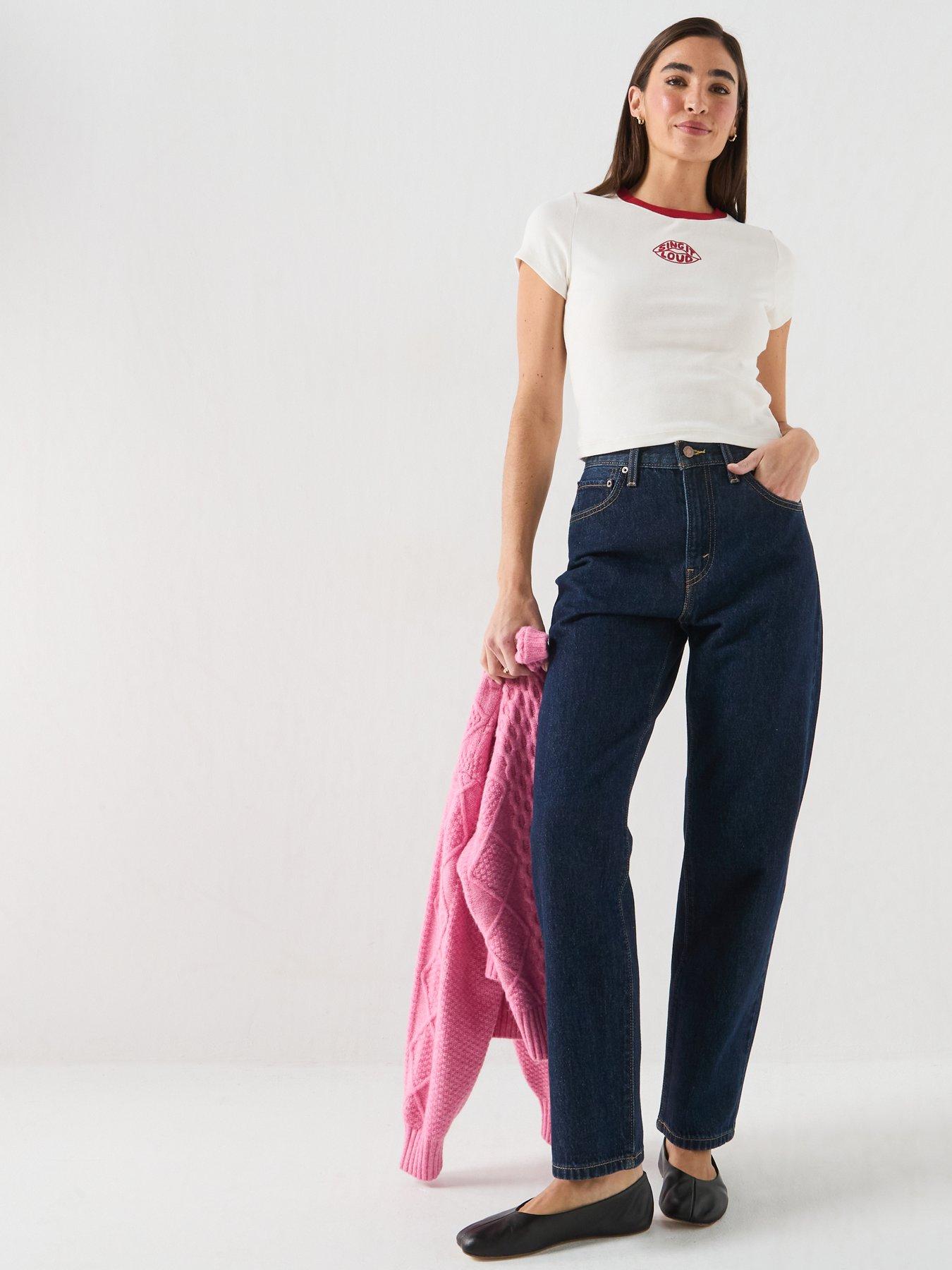 Image 3 of 6 of Levi's Essential Baby Tee - White