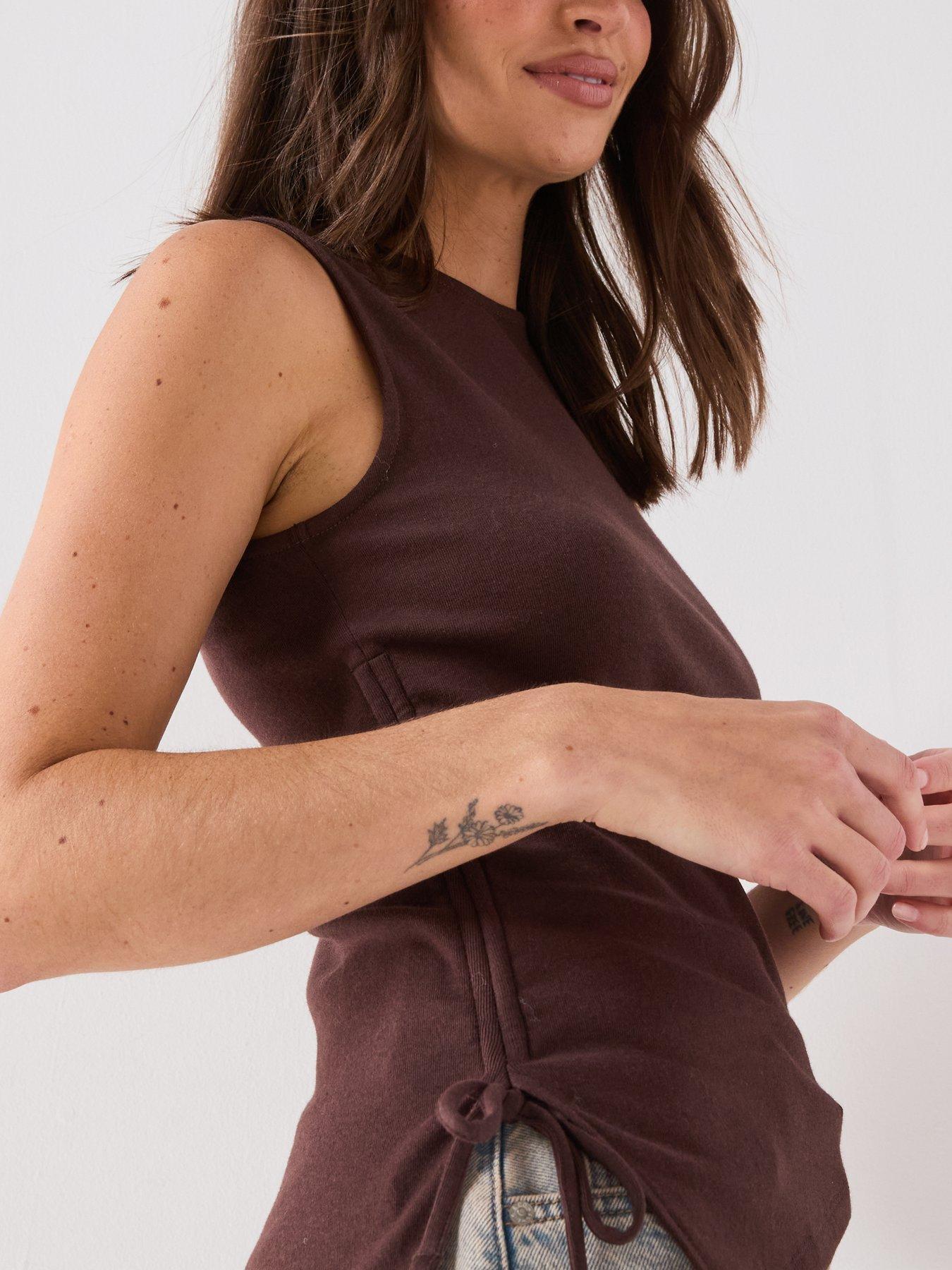 Image 6 of 6 of Levi's Alila Asymmetrical Vest Top - Java - Brown