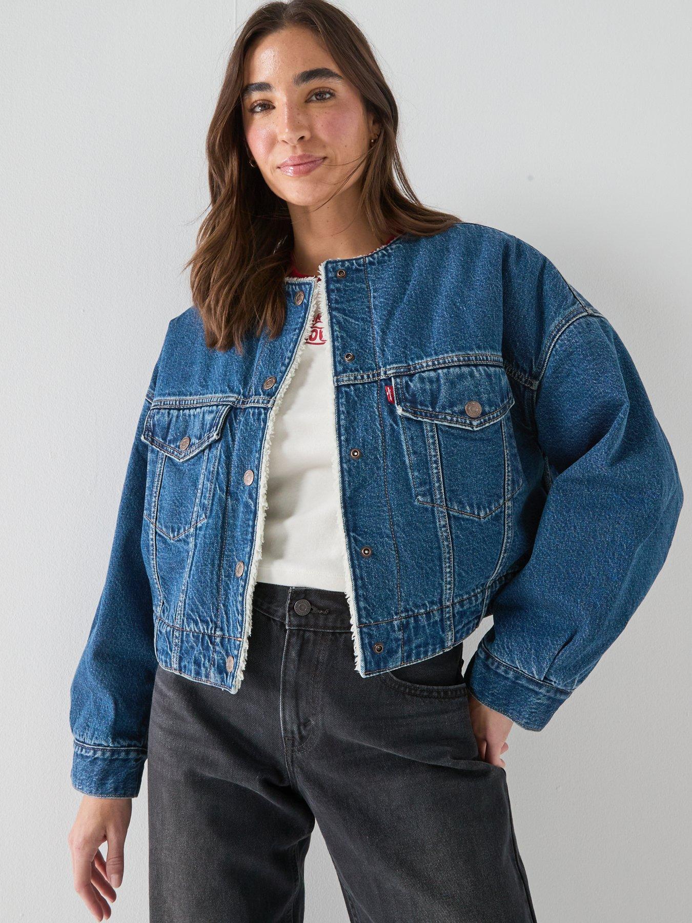 Image 6 of 6 of Levi's Collarless Crop Sherpa Trucker Denim Jacket - Blue