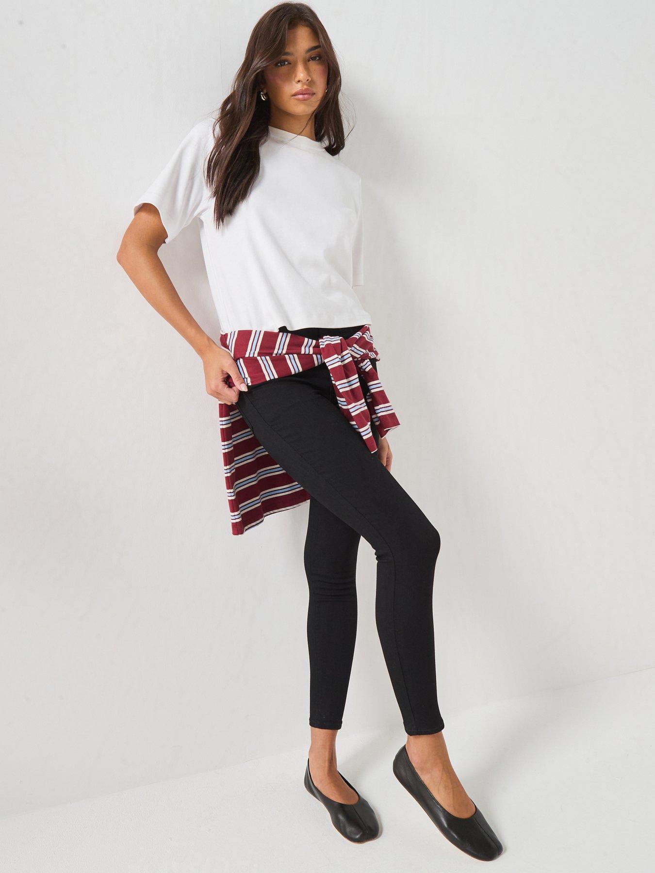 Image 3 of 6 of Levi's 720 High Rise Super Skinny Jeans - Black Squared