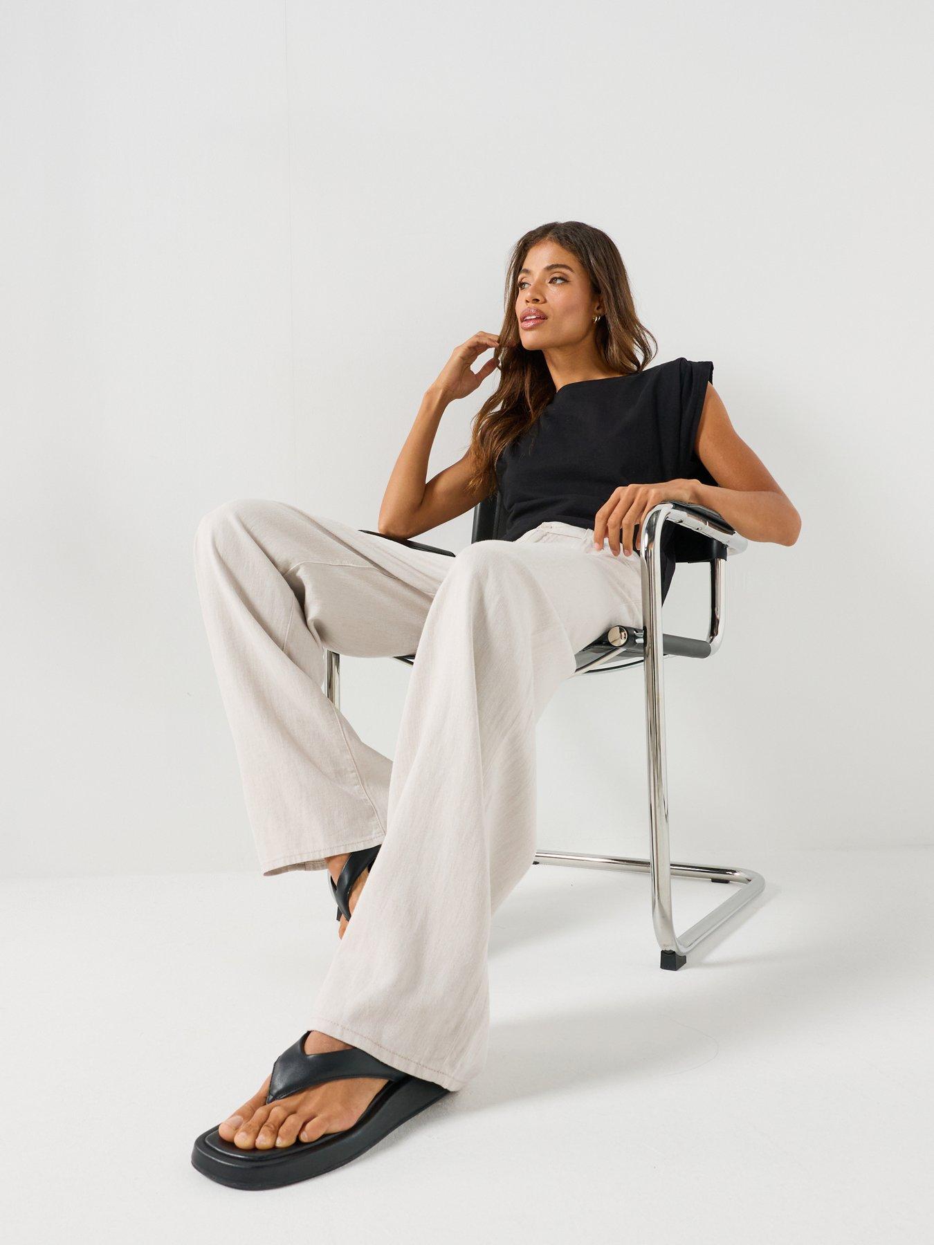 Image 6 of 6 of Levi's Cinch Wide Leg Jeans - Crystal Gray