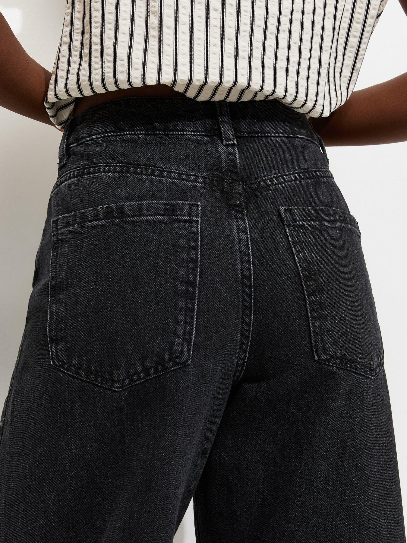Image 7 of 7 of New Look Barrel Leg Jeans - Black