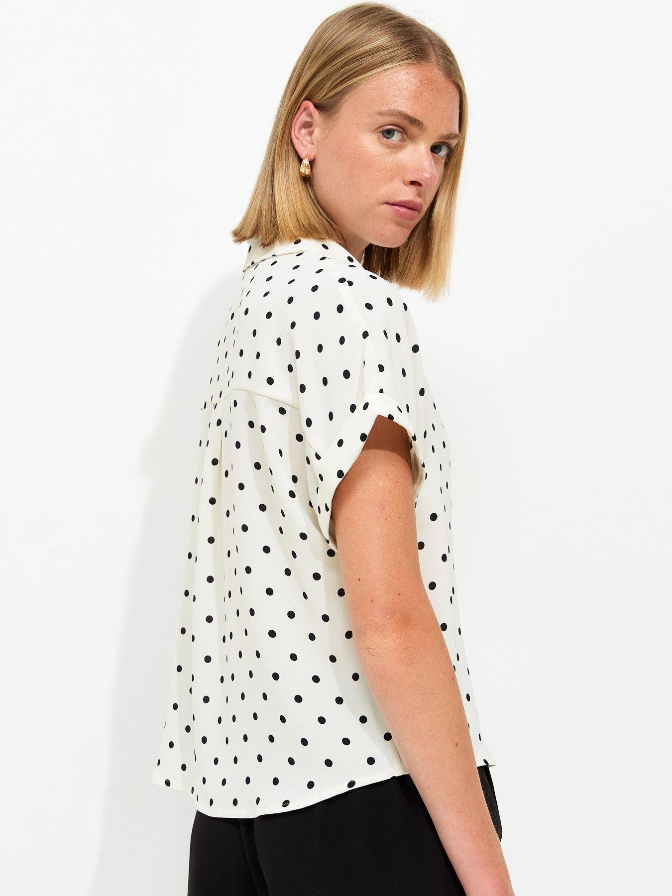 Image 2 of 5 of New Look Polka Dot Short Sleeve Shirt - White