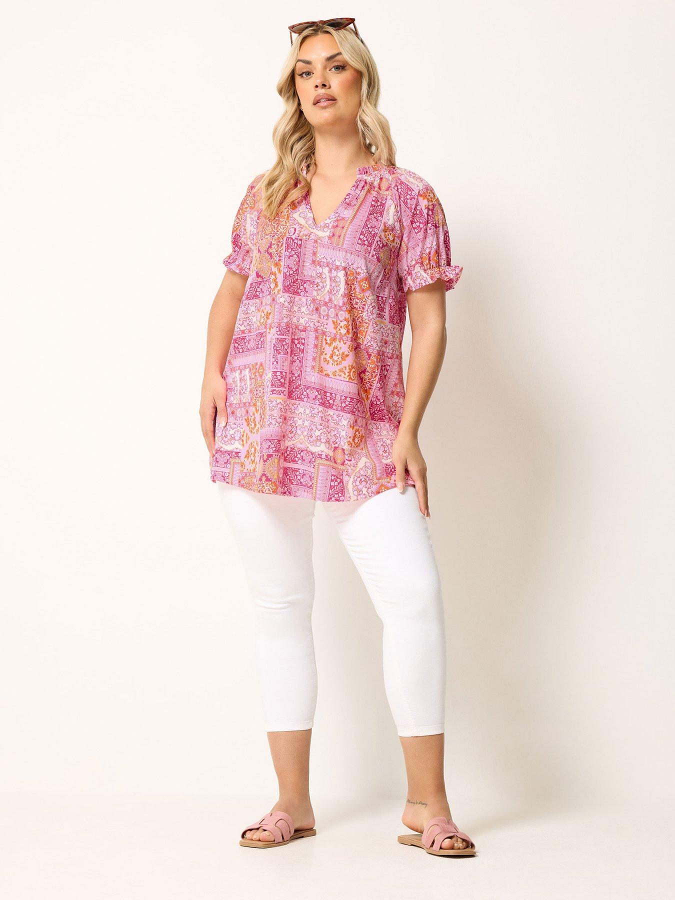 Image 3 of 4 of Yours Curve Tile Print Blouse - Pink