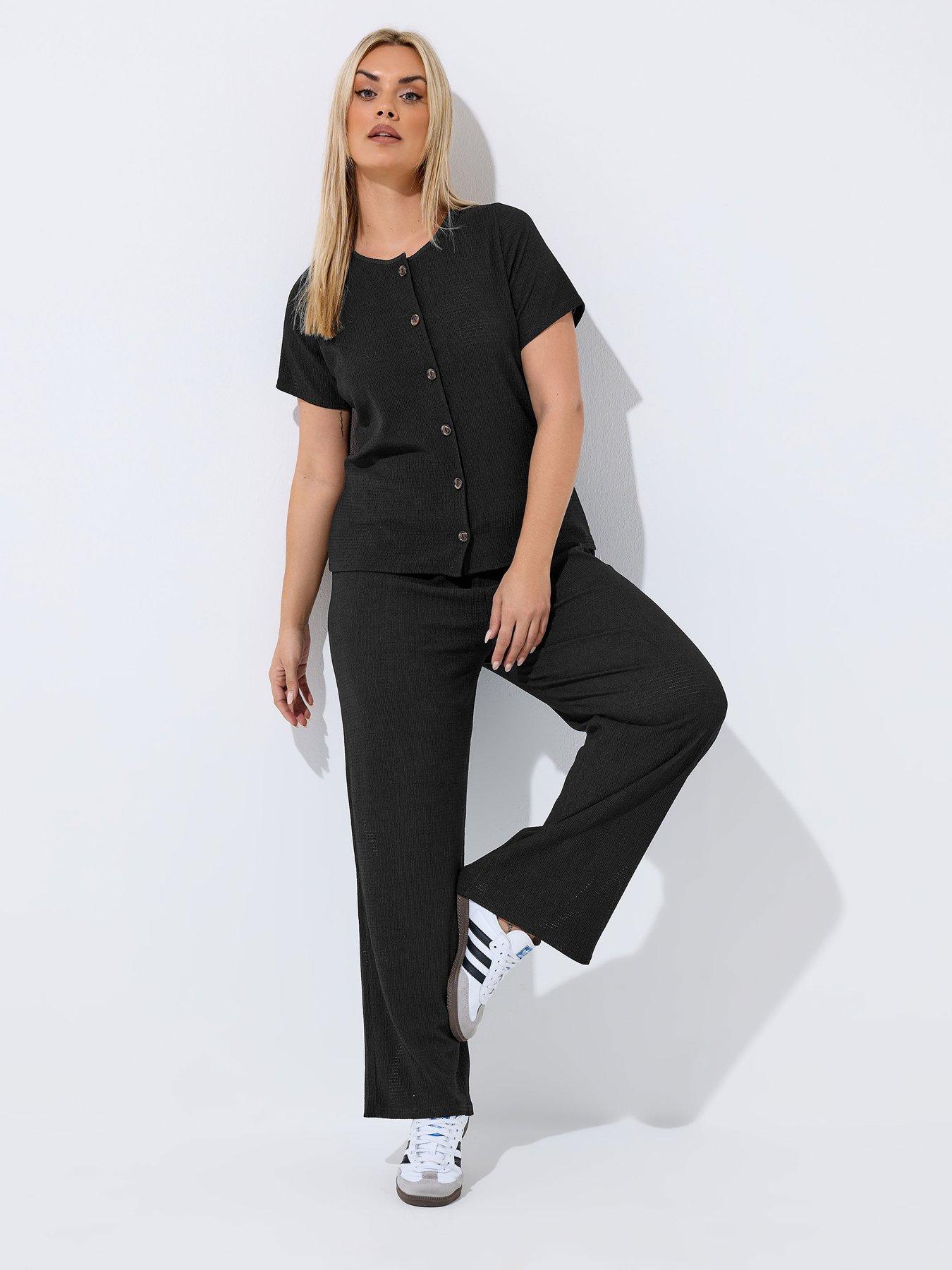 Image 3 of 6 of Yours Curve Short Sleeve Textured Button Top Co Ord - Black