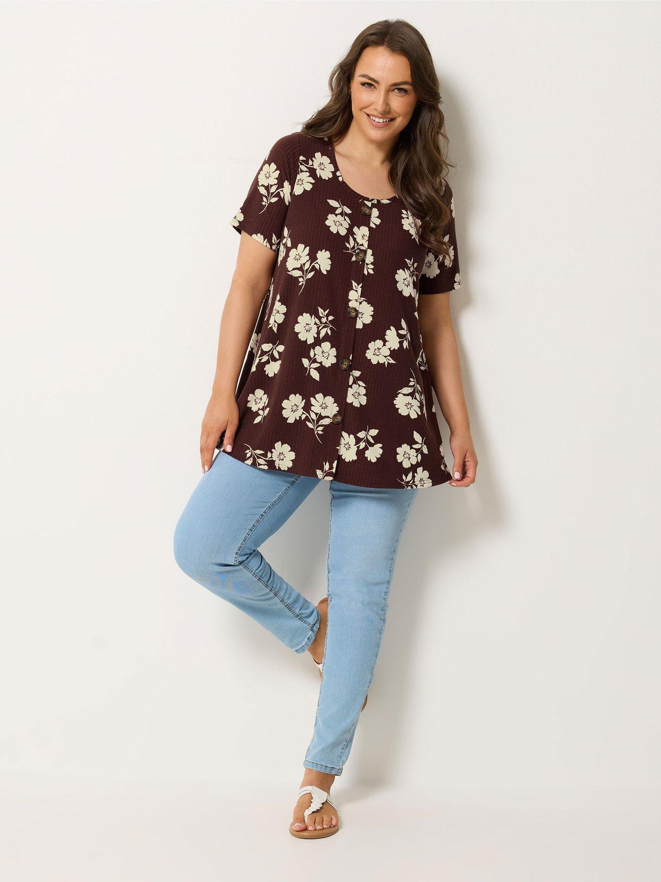 Image 3 of 4 of Yours Curve Printed Button Front Swing T-Shirt - Brown