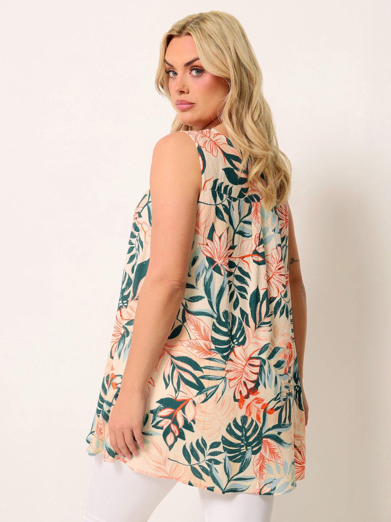 Image 2 of 4 of Yours Curve Printed Pleat Front Vest - Cream