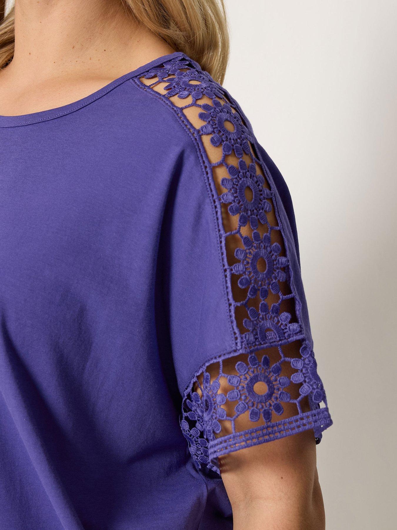 Image 4 of 5 of Yours Curve Boxy Crochet T-Shirt - Purple