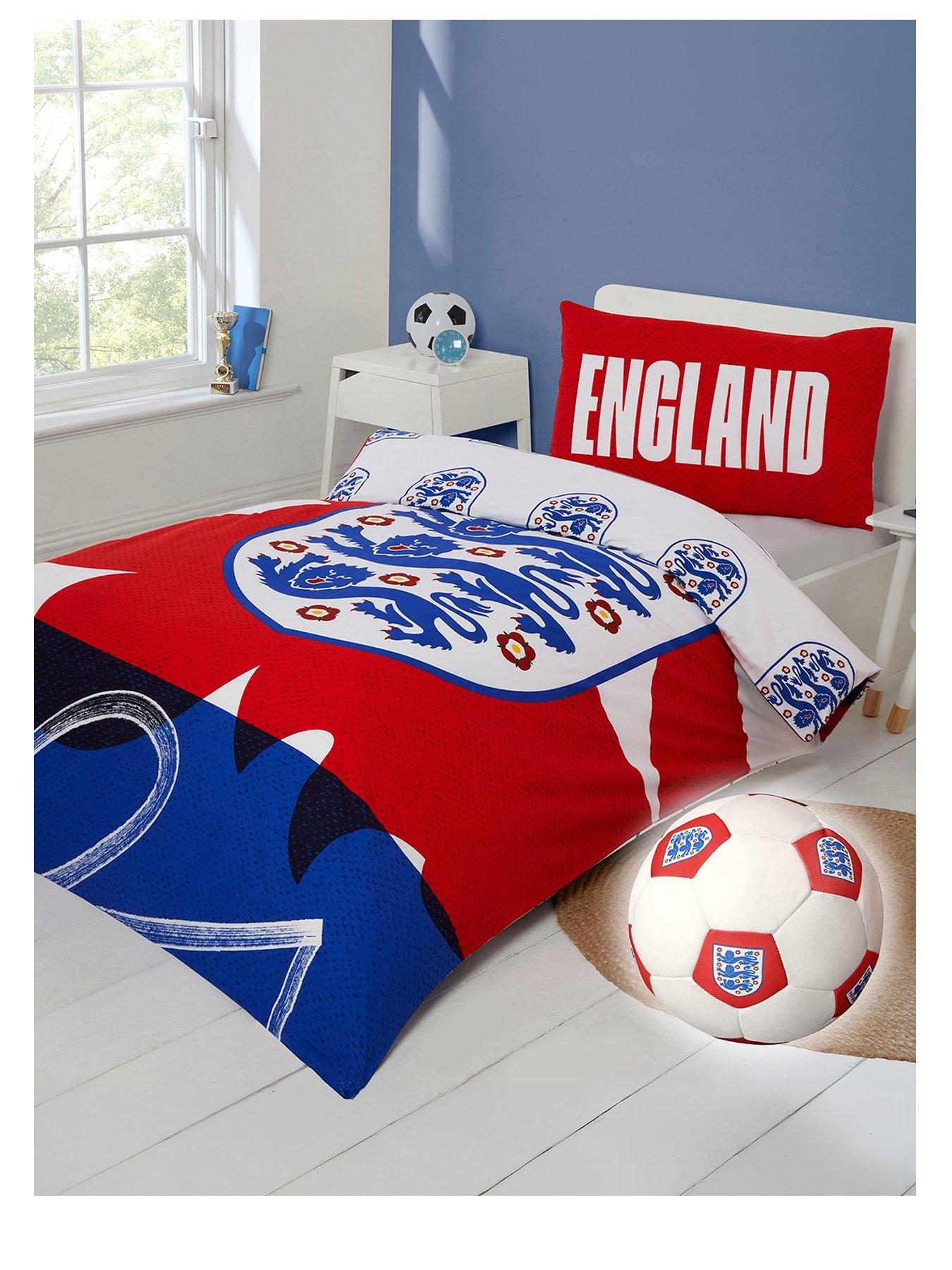 England Fa Bundle - Single Duvet Set With Football Shaped Cushion