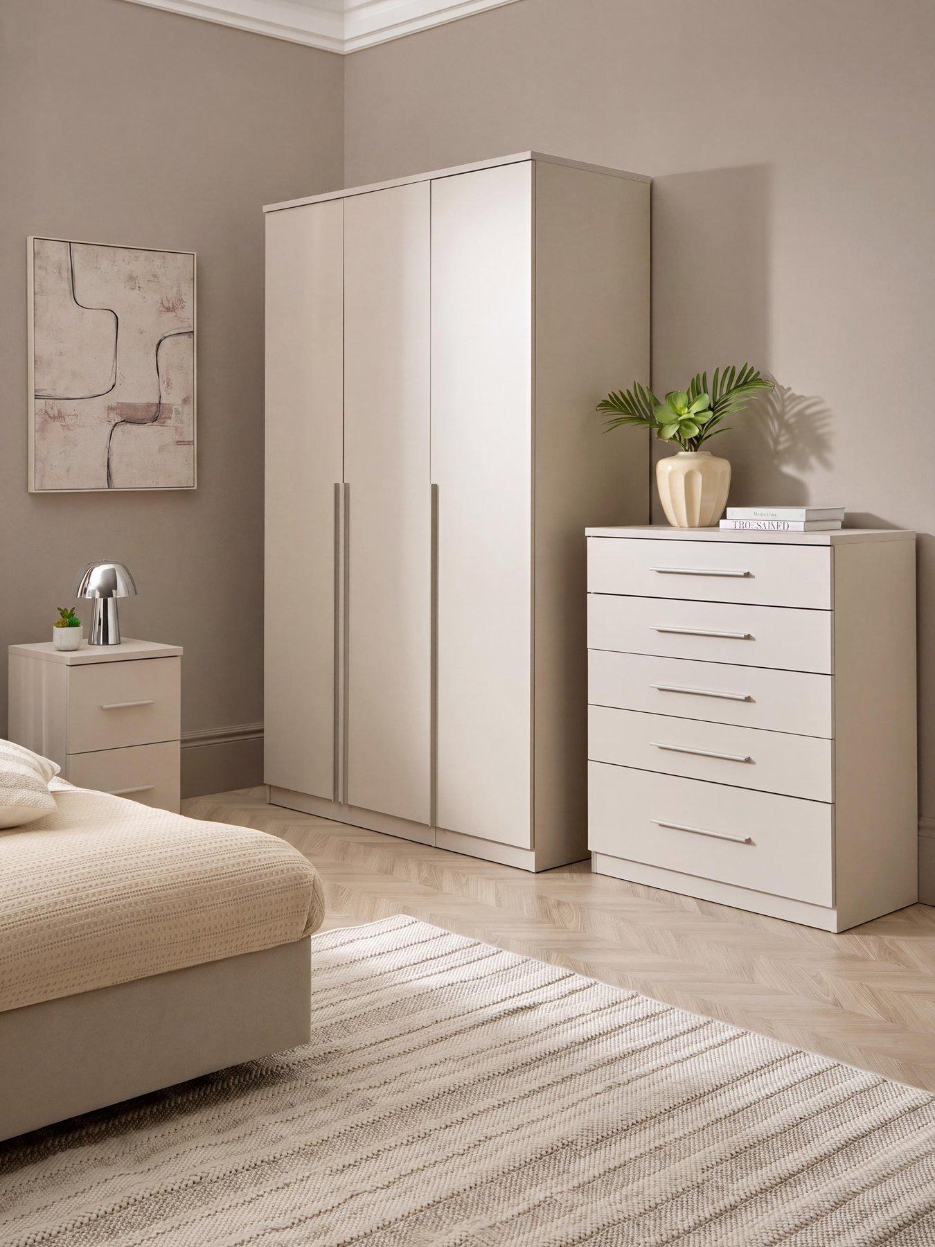 The Very Collection Murcia Pack 1 (2 Drw, 5 Drw, 3 Dr Robe)
