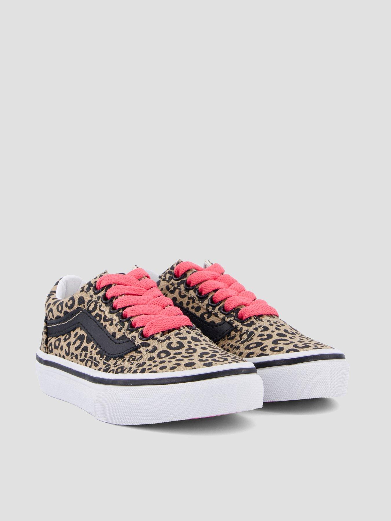 Image 6 of 7 of Vans Kids Old Skool Trainer - Beige