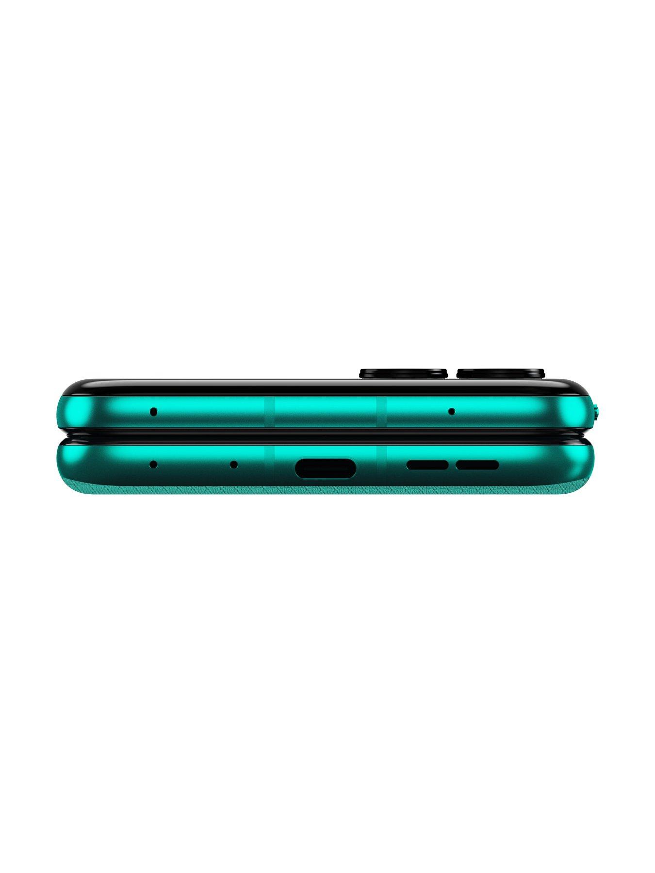 Image 7 of 7 of Motorola Moto Razr 70 - 256GB