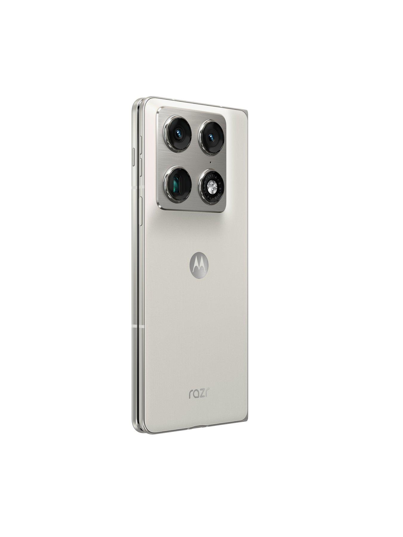 Image 5 of 7 of Motorola Moto Razr70 Fold, 5G, 512GB - AI Mobile
